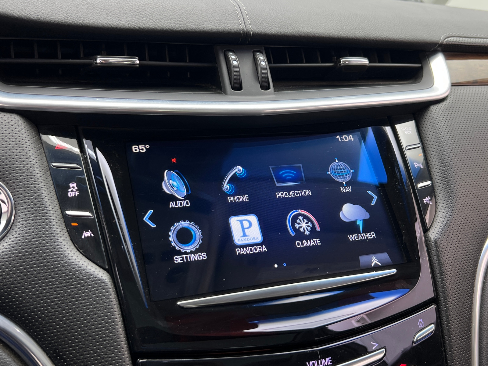 Thumbnail: 2016 Cadillac XTS - 3