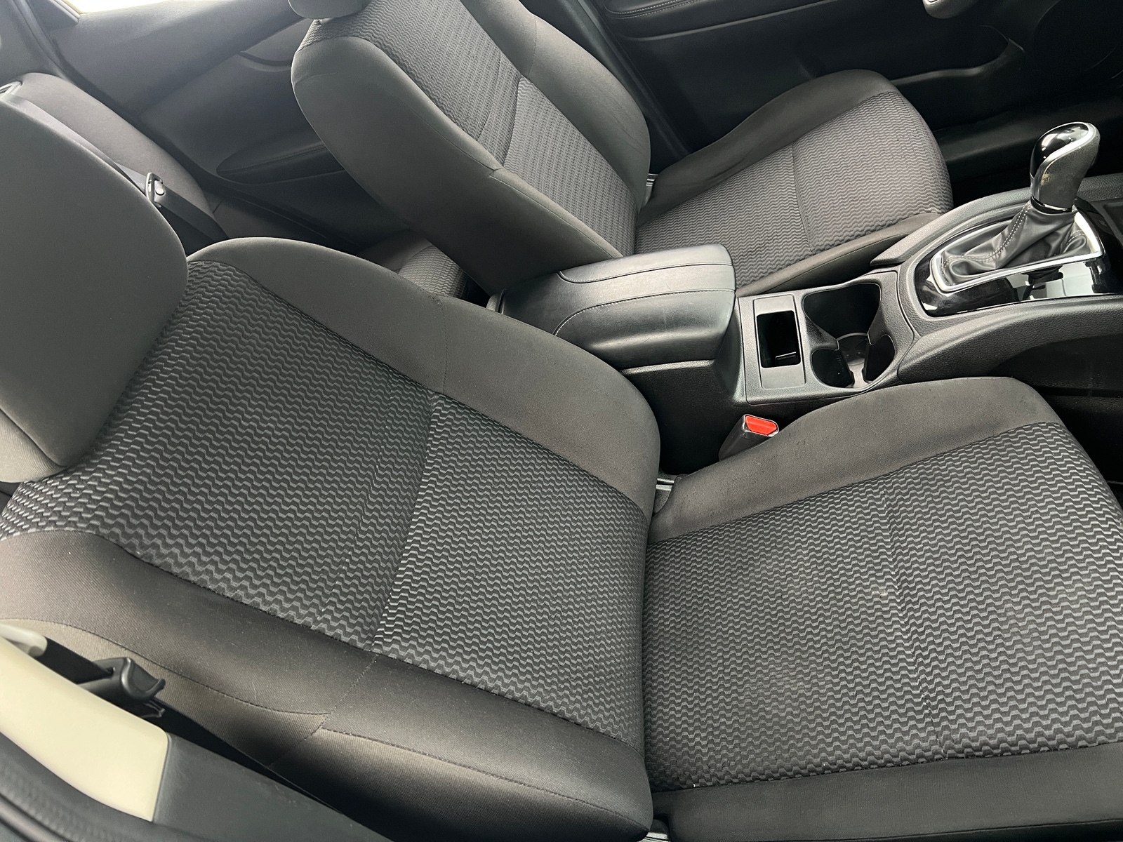Thumbnail: 2018 Nissan Rogue Sport - 2