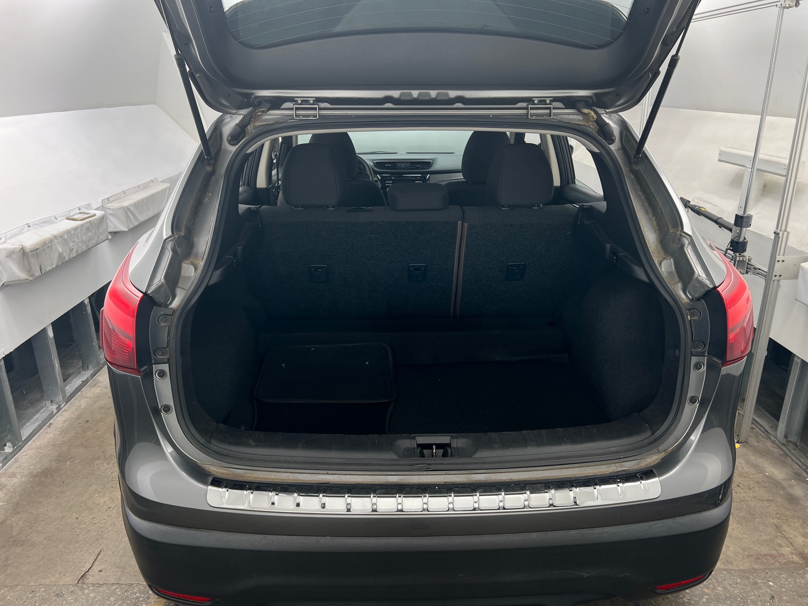 Thumbnail: 2018 Nissan Rogue Sport - 7