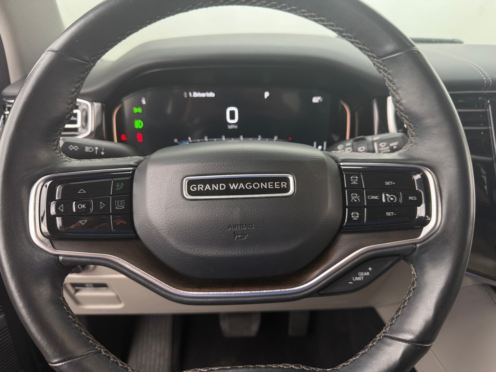 Thumbnail: 2022 Jeep Grand Wagoneer - 4