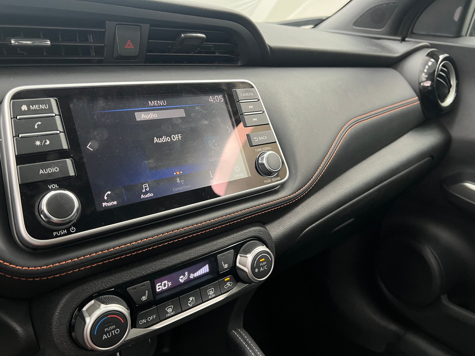 Thumbnail: 2019 Nissan Kicks - 4