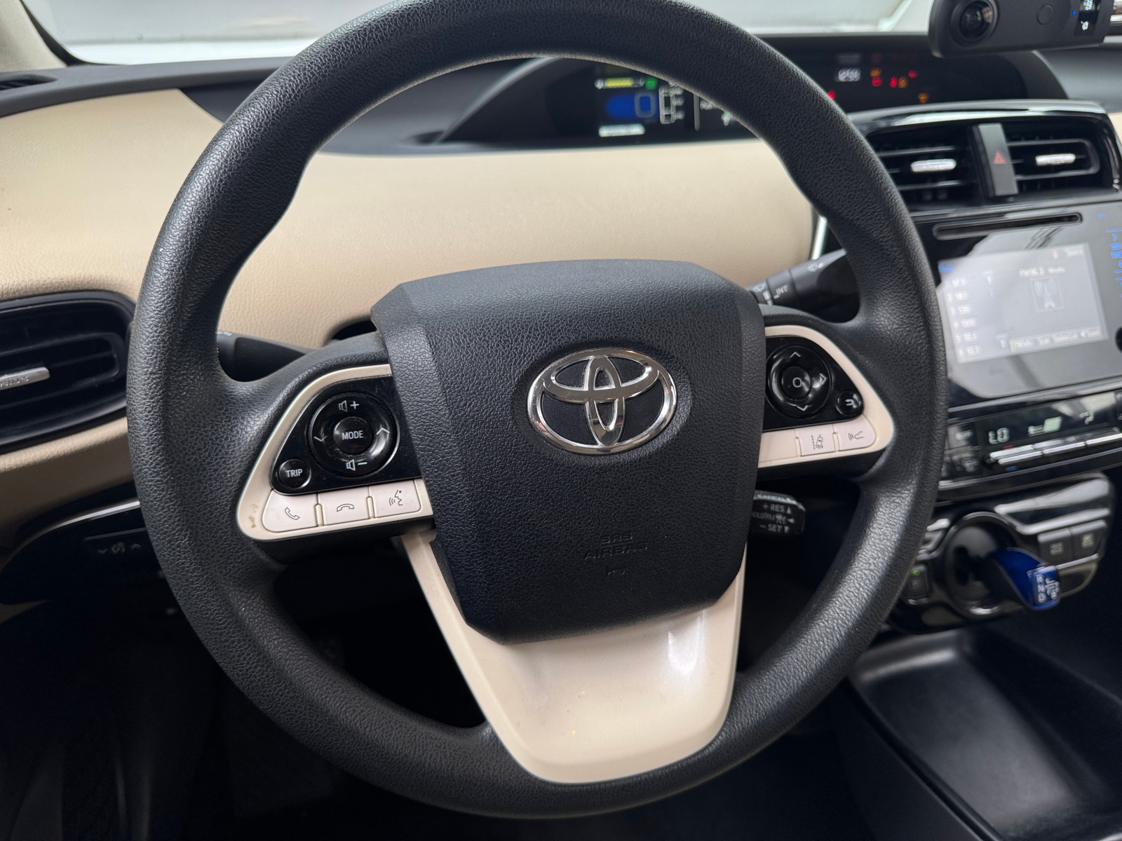 Thumbnail: 2018 Toyota Prius - 5