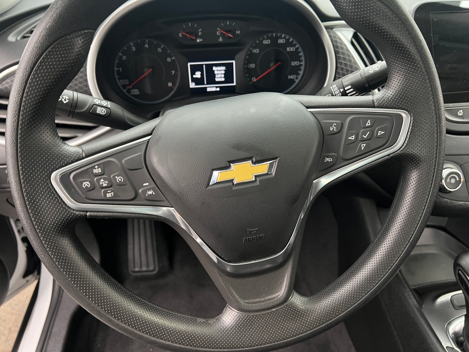 Thumbnail: 2023 Chevrolet Malibu - 5