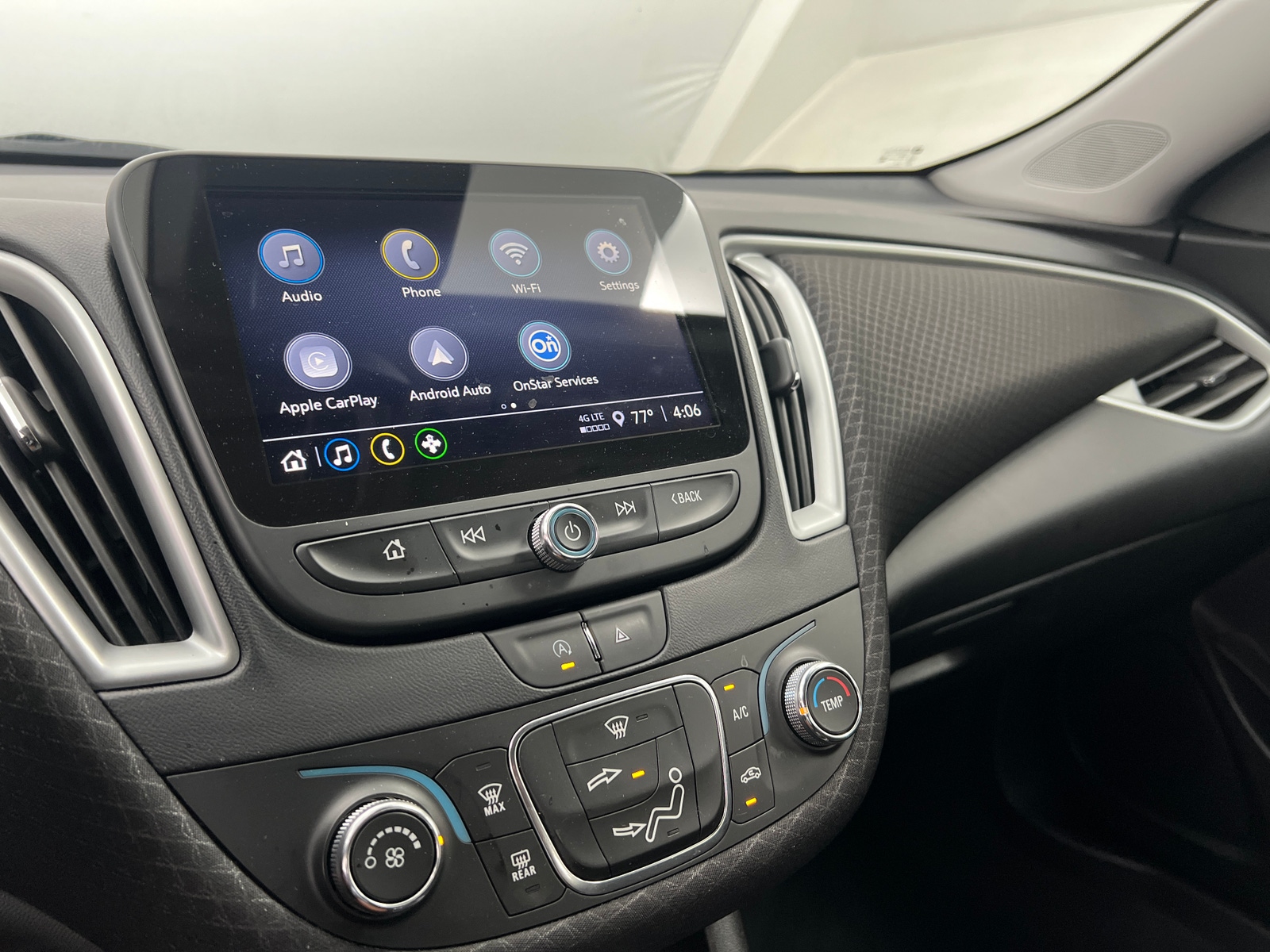 Thumbnail: 2023 Chevrolet Malibu - 4