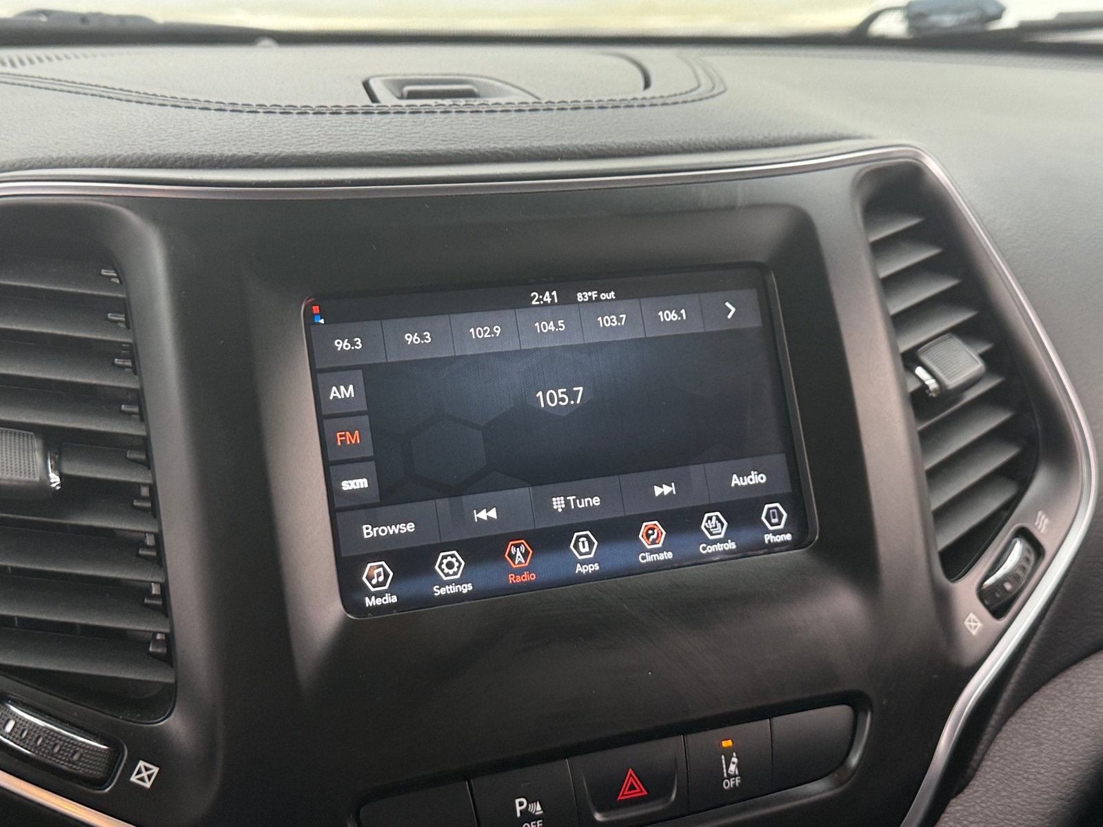 Thumbnail: 2021 Jeep Cherokee - 4