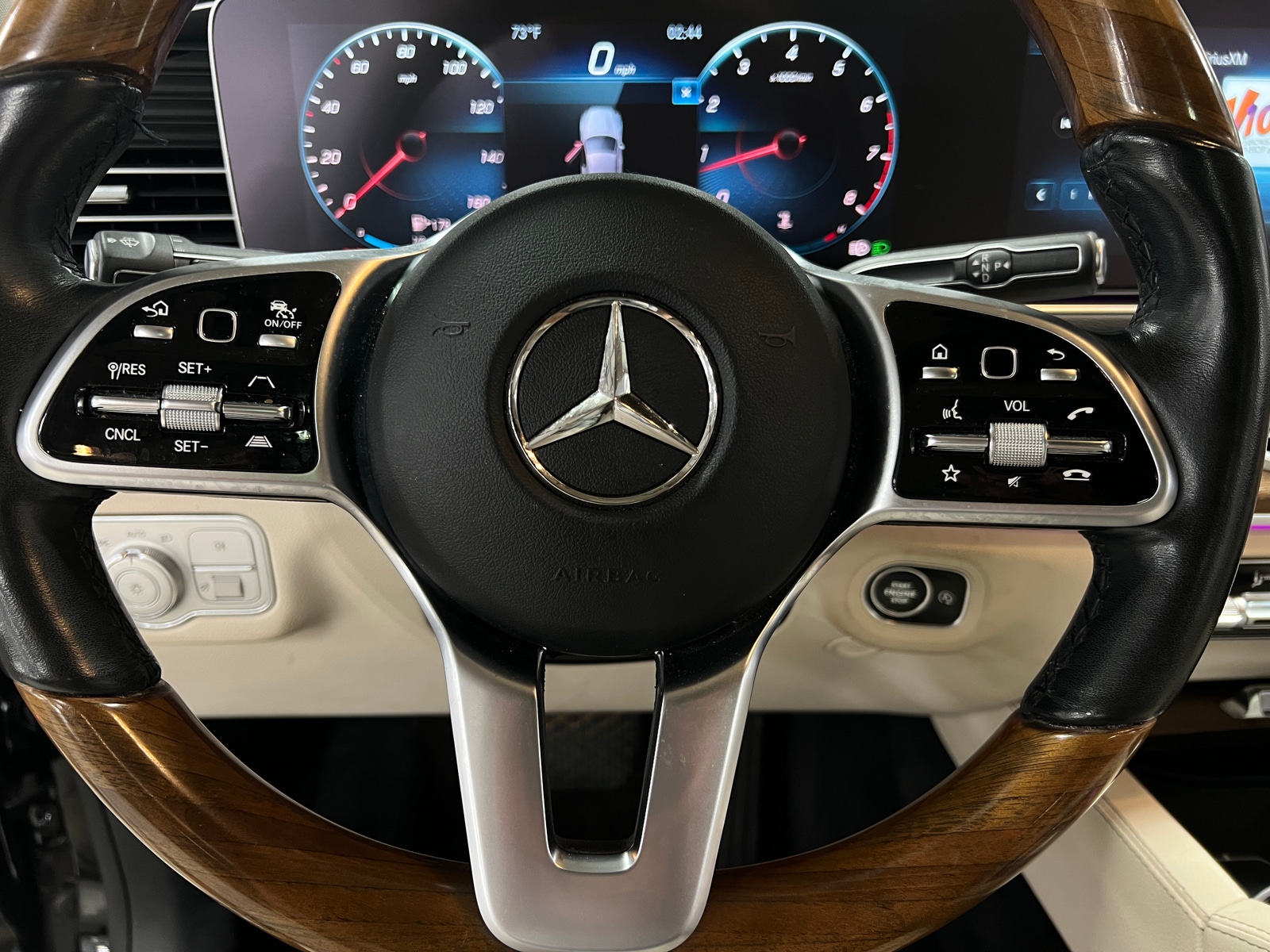 Thumbnail: 2022 Mercedes-Benz GLE - 4