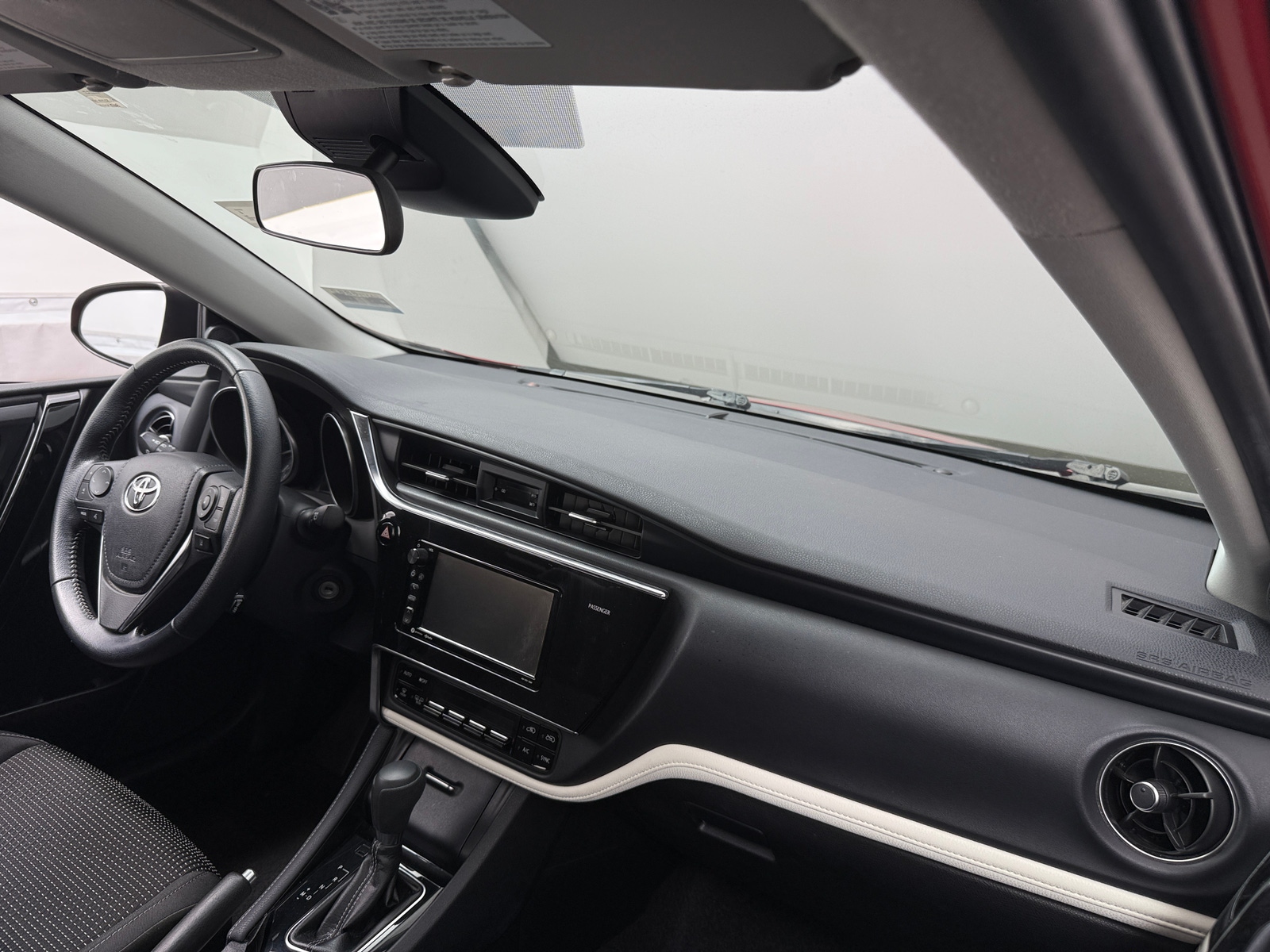 Thumbnail: 2018 Toyota Corolla iM - 3