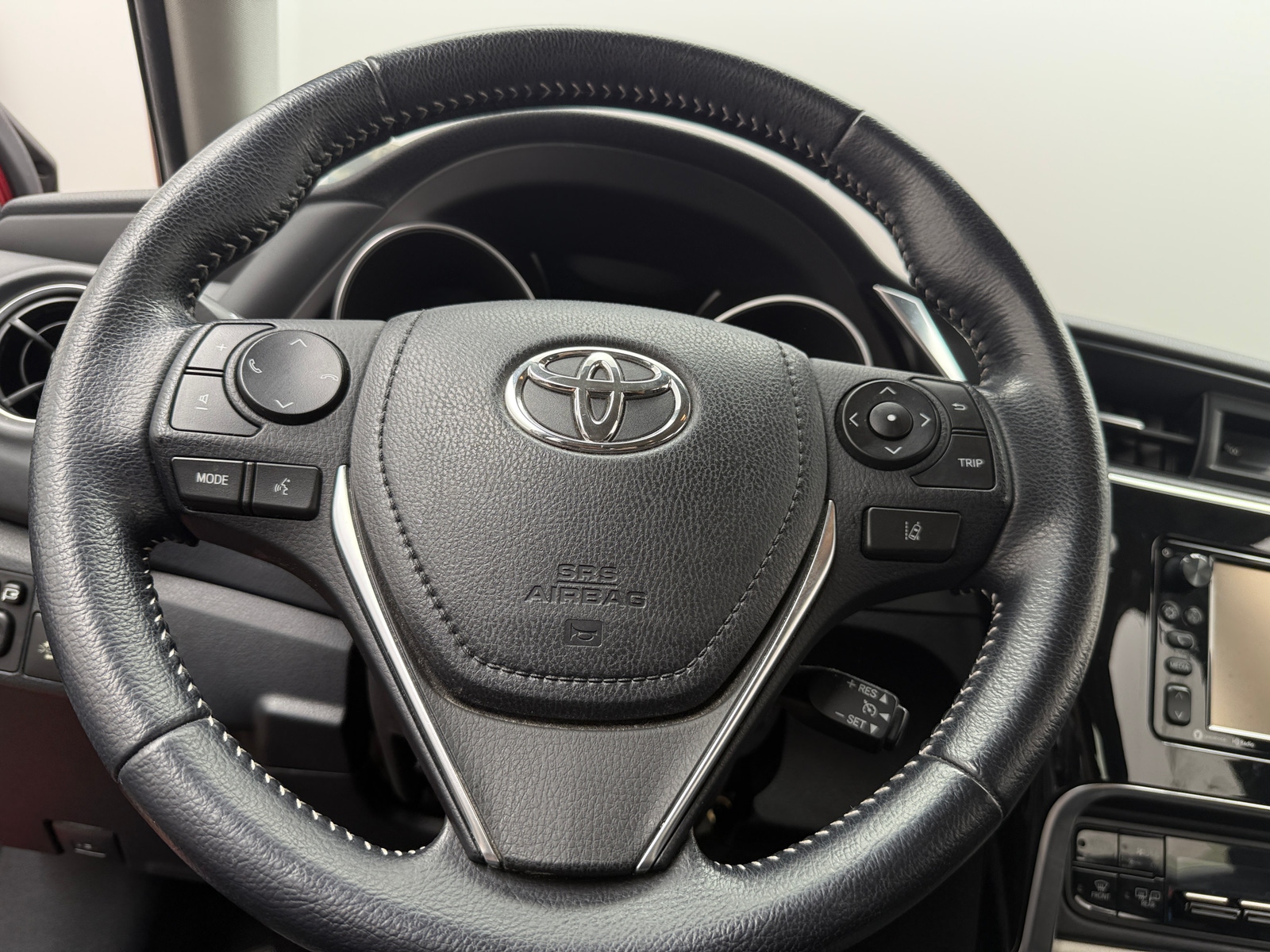 Thumbnail: 2018 Toyota Corolla iM - 5