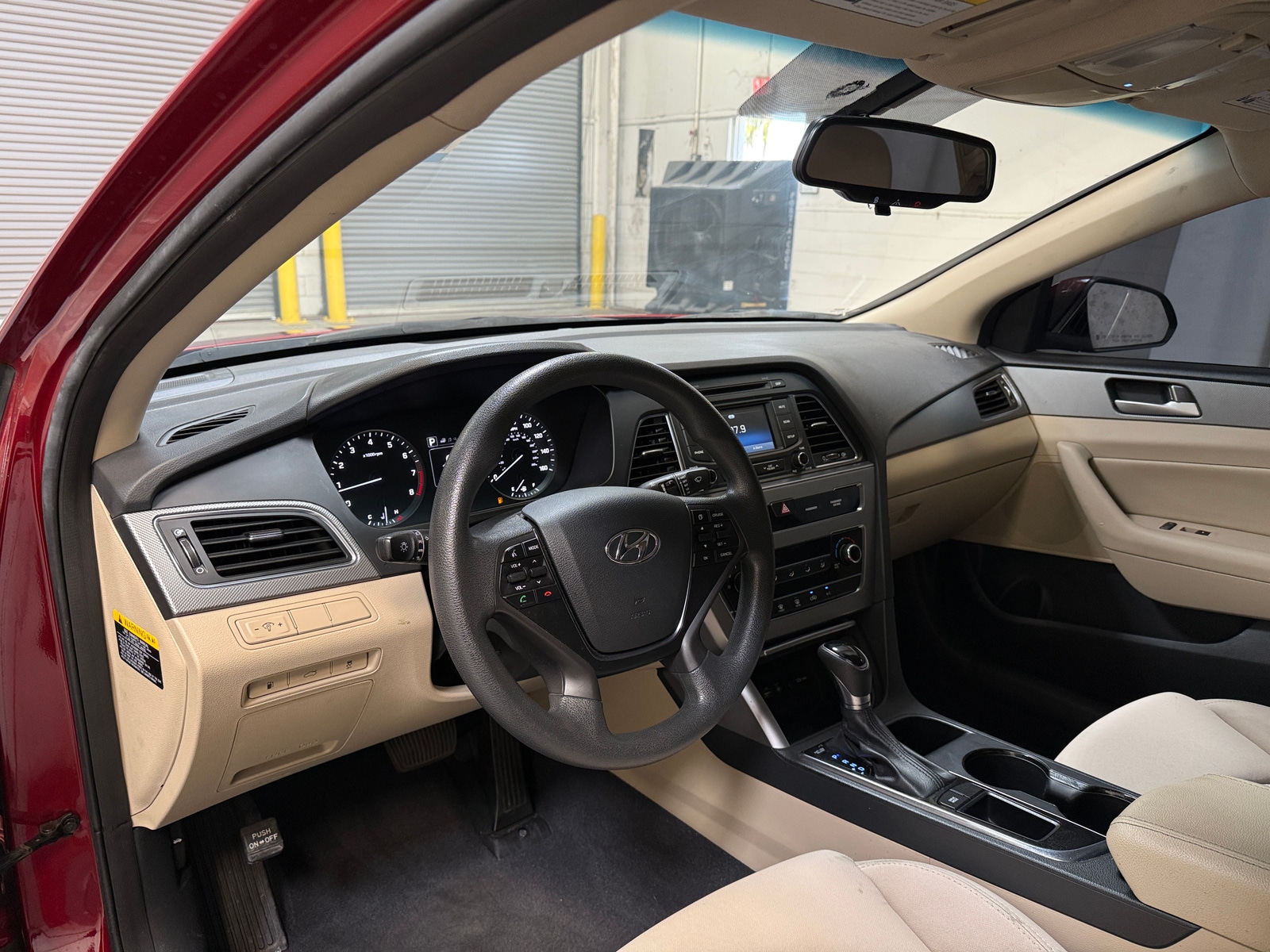 Thumbnail: 2015 Hyundai Sonata - 3
