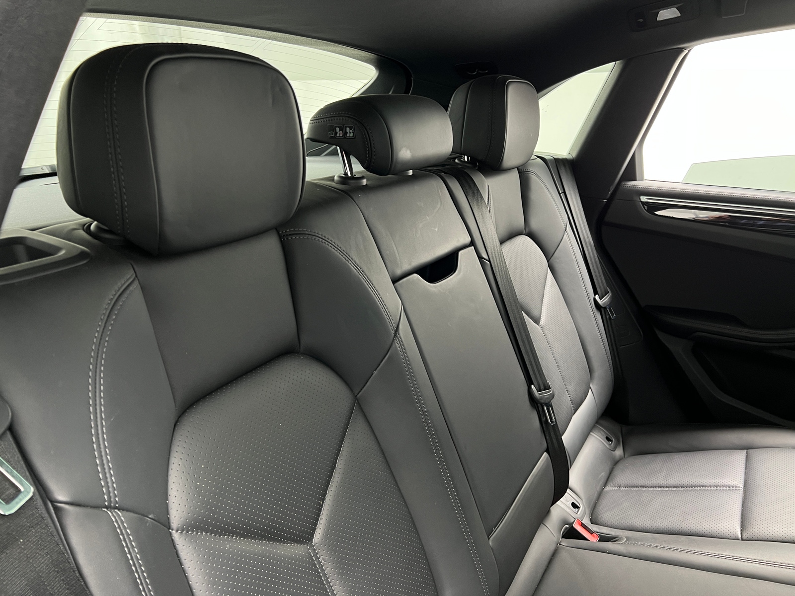 Thumbnail: 2019 Porsche Macan - 5
