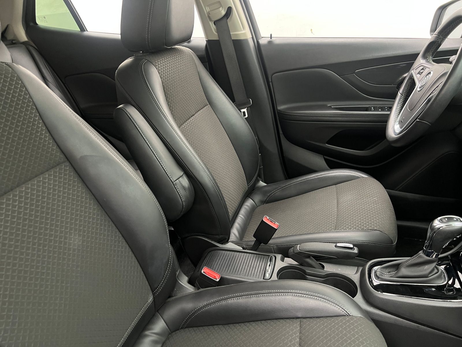 Thumbnail: 2020 Buick Encore - 2