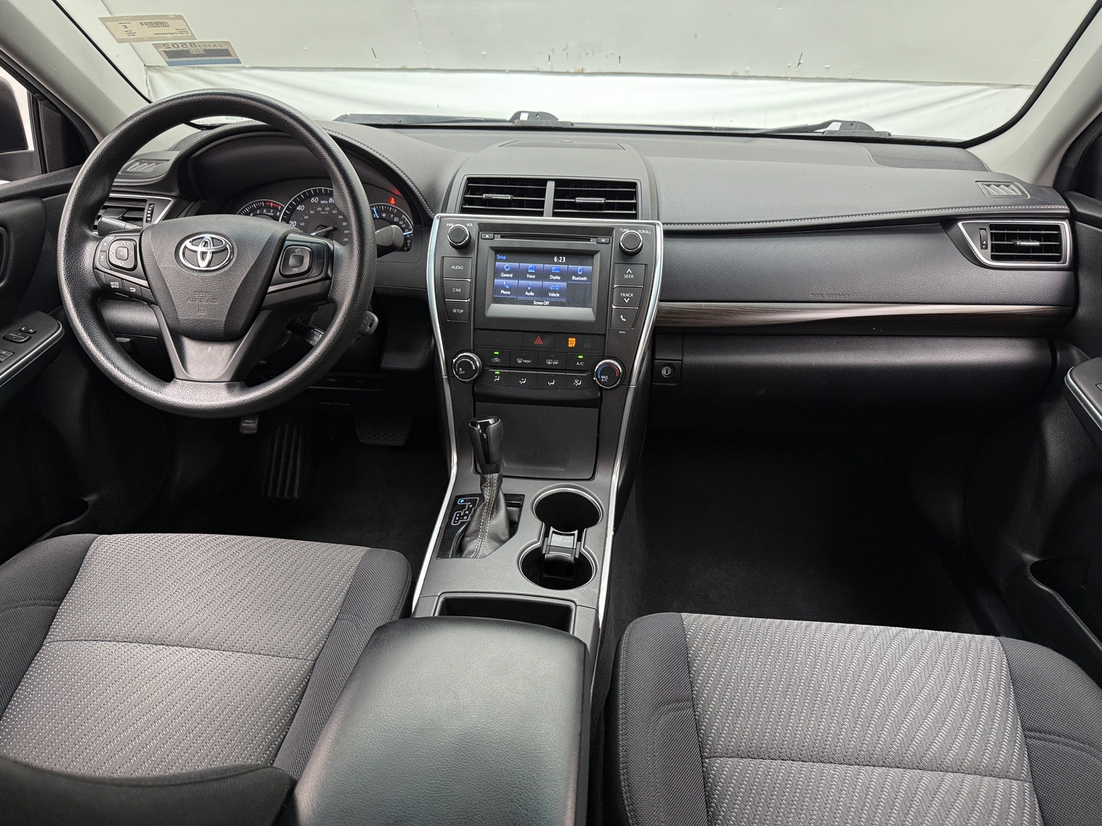 Thumbnail: 2015 Toyota Camry - 3