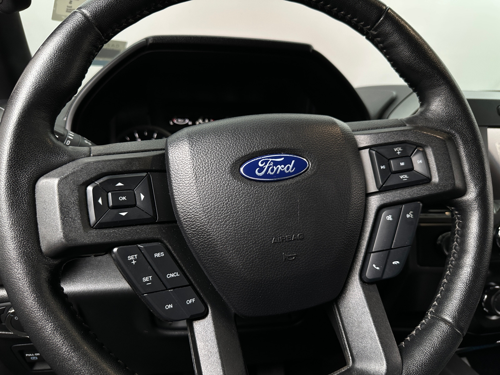 Thumbnail: 2020 Ford Econoline - 5