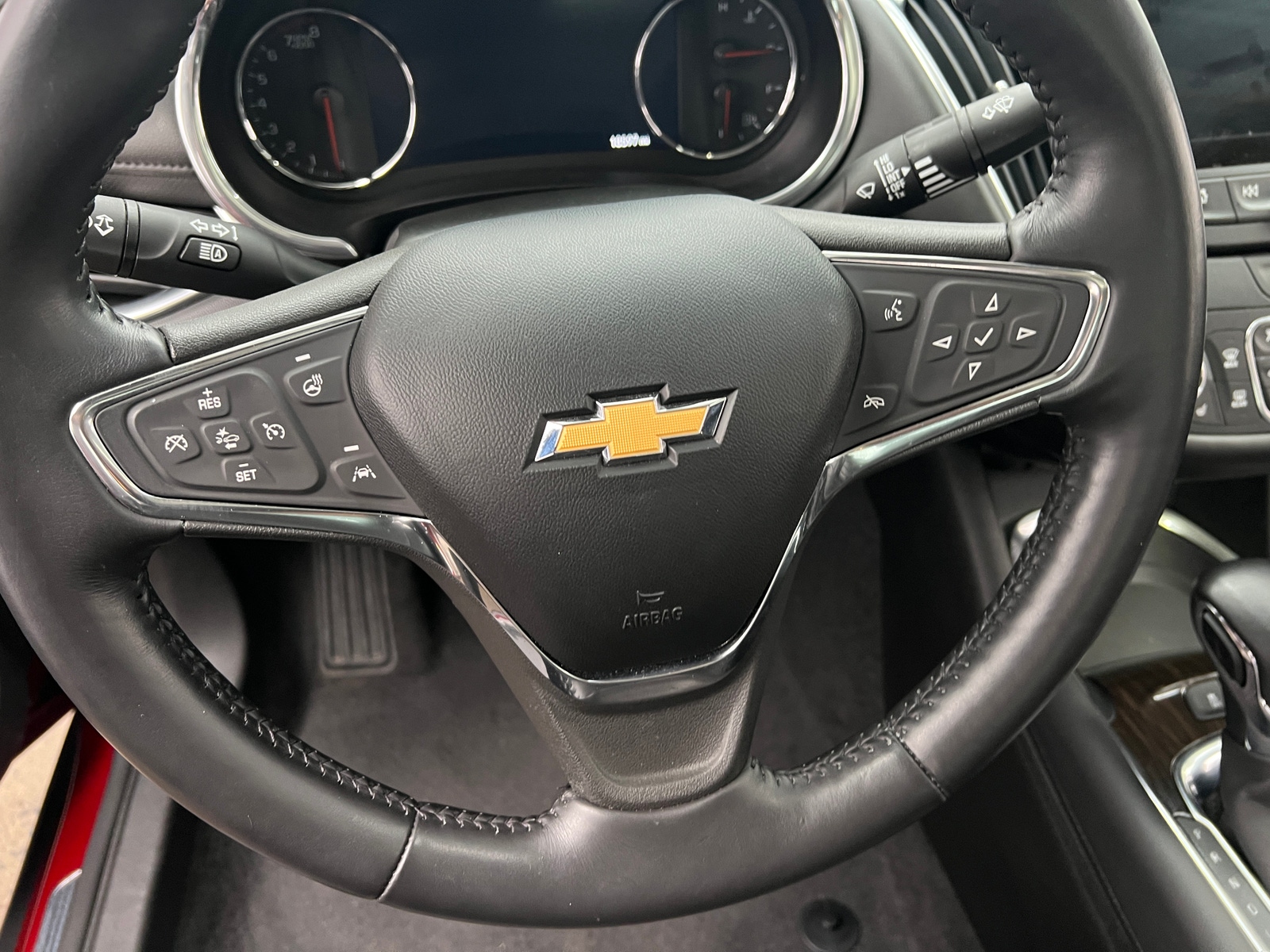 Thumbnail: 2021 Chevrolet Malibu - 4