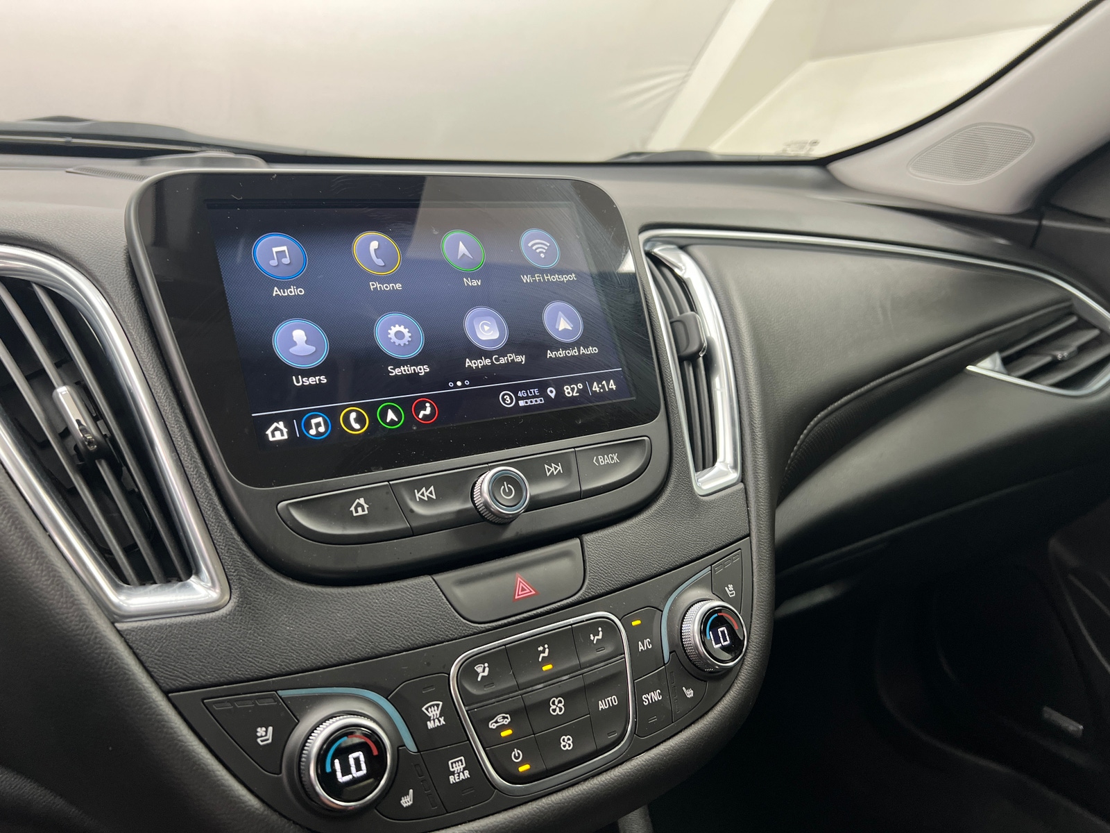 Thumbnail: 2021 Chevrolet Malibu - 3
