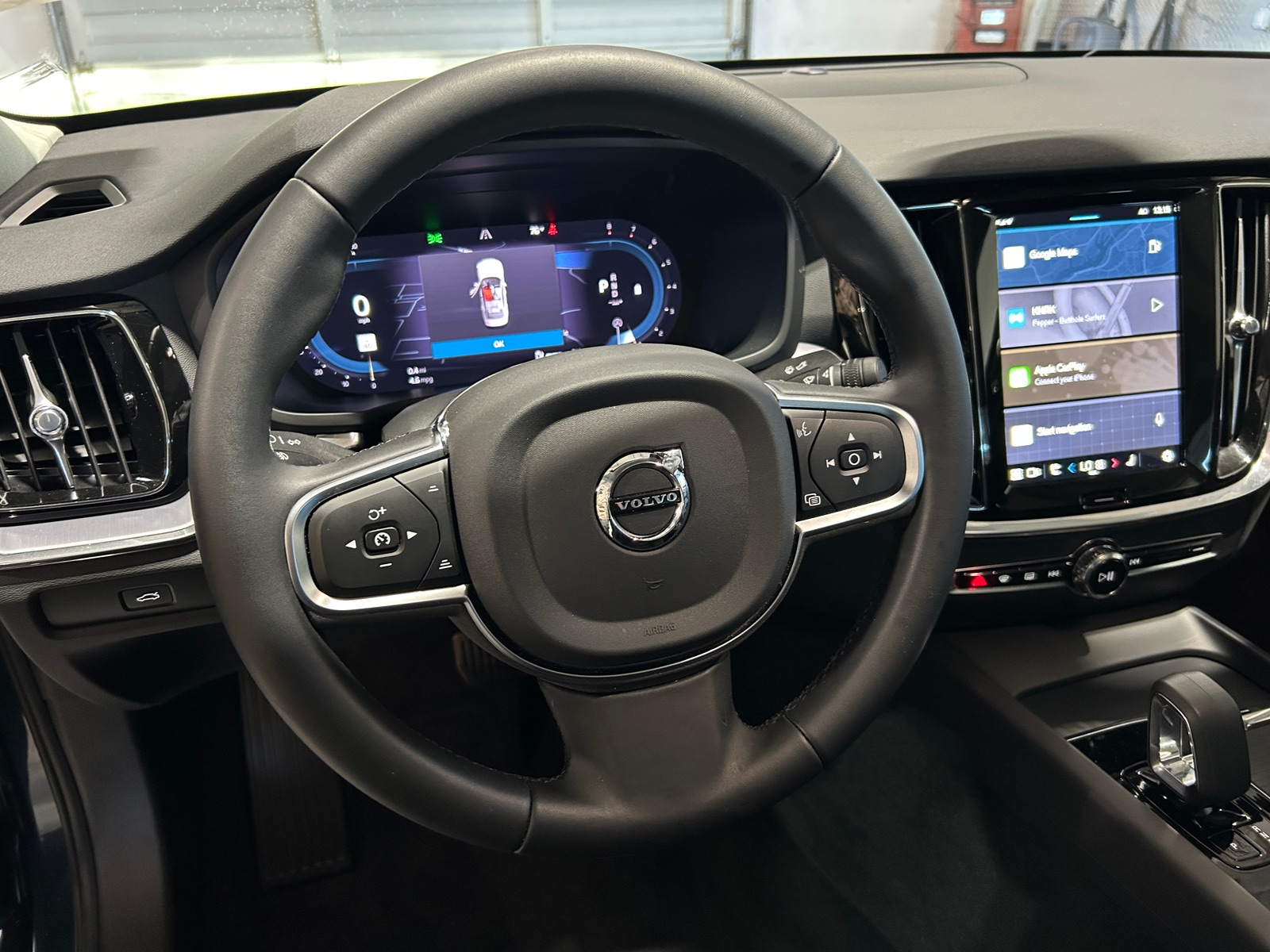 Thumbnail: 2025 Volvo S60 - 4