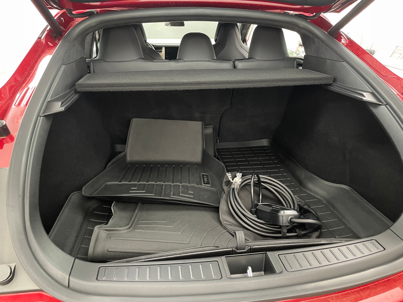 Thumbnail: 2019 Tesla Model S - 6