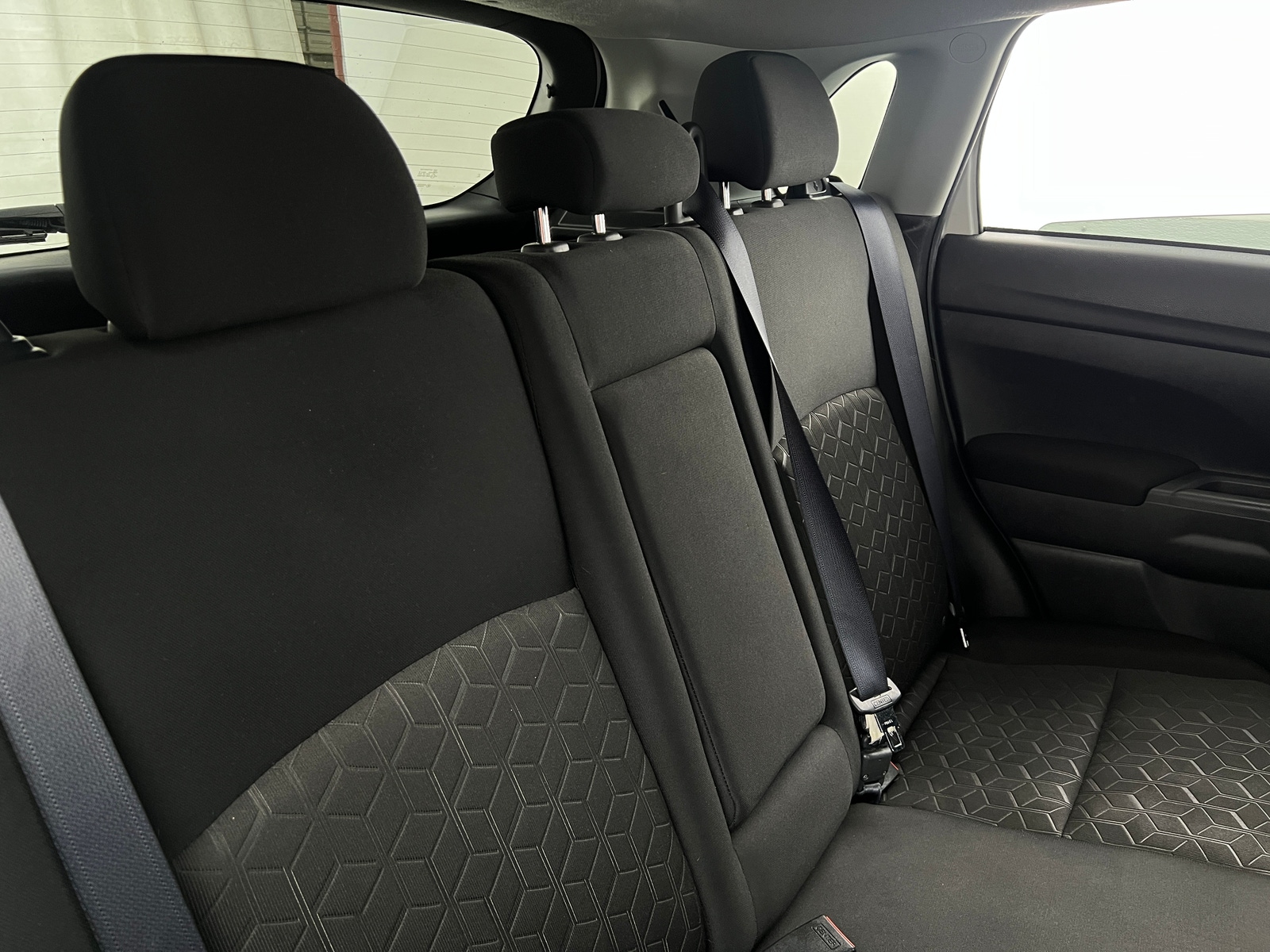 Thumbnail: 2021 Mitsubishi Outlander Sport - 6
