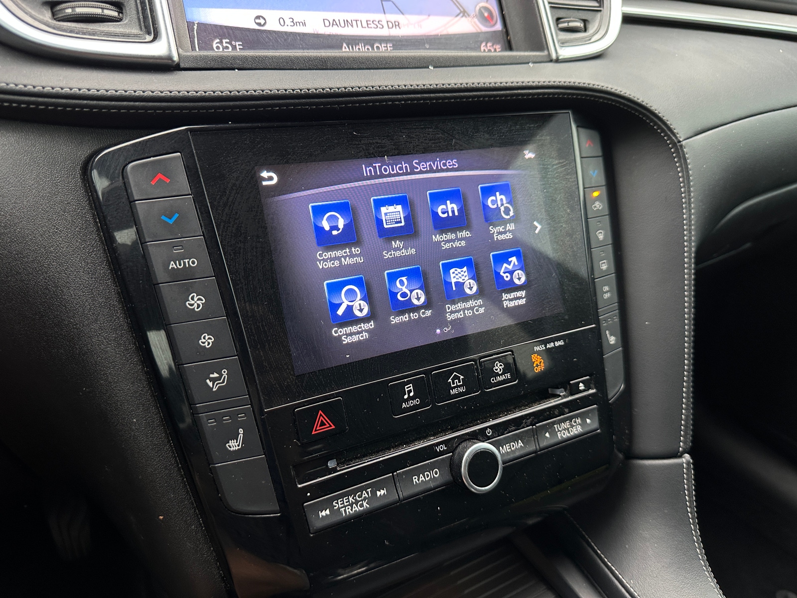 Thumbnail: 2019 INFINITI QX50 - 3