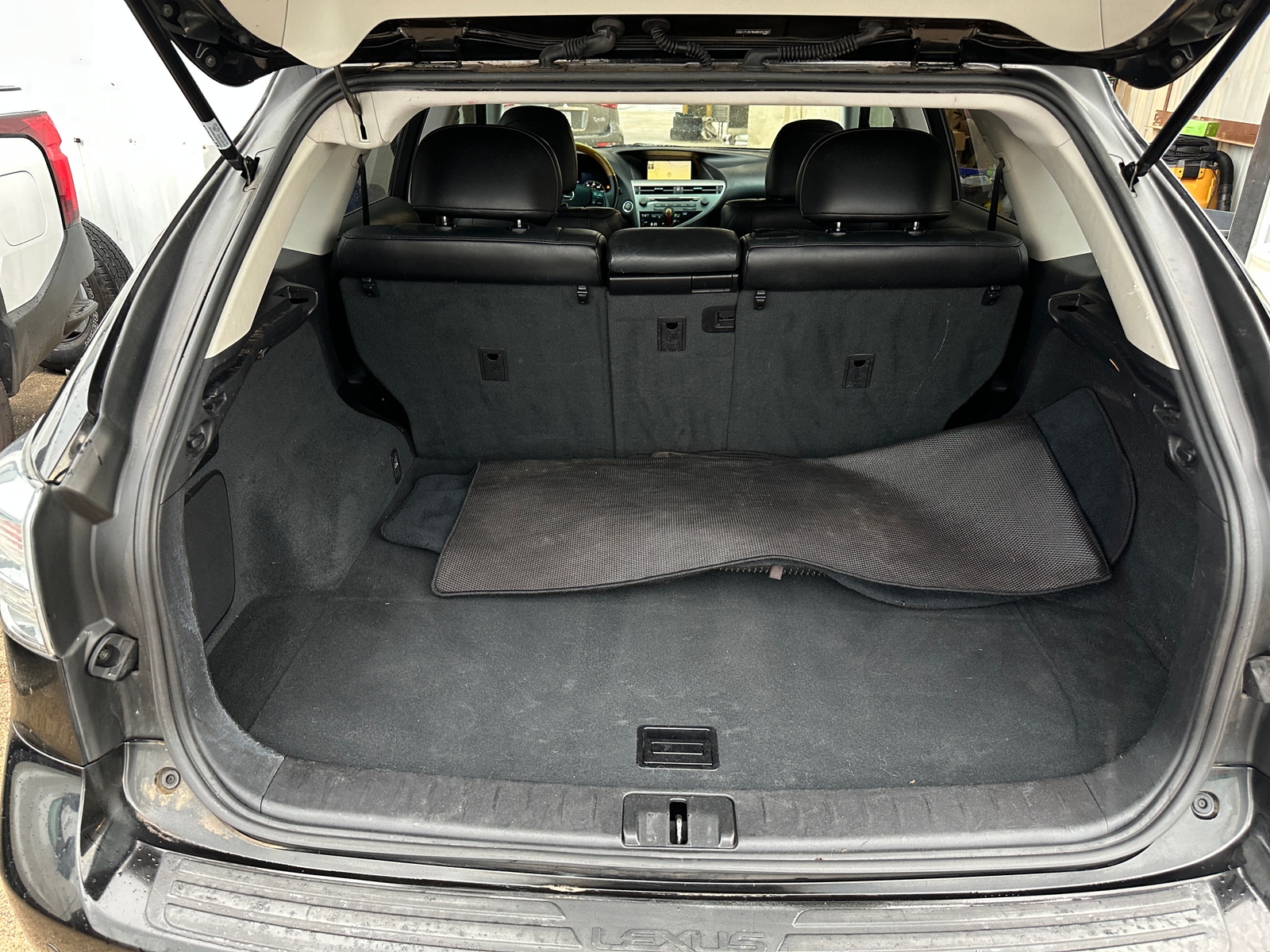 Thumbnail: 2011 Lexus RX - 6