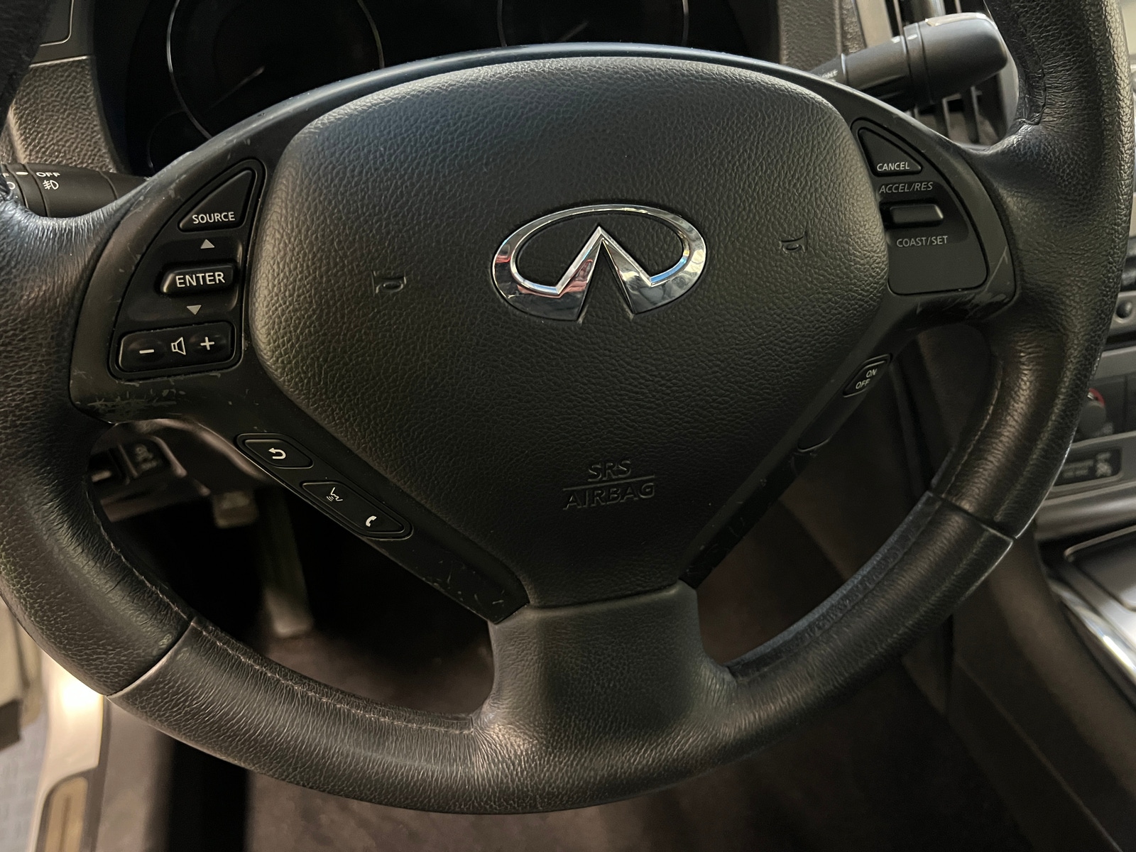 Thumbnail: 2010 INFINITI G37 - 4