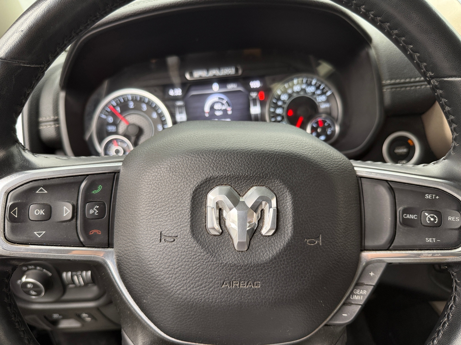 Thumbnail: 2022 RAM 1500 - 4