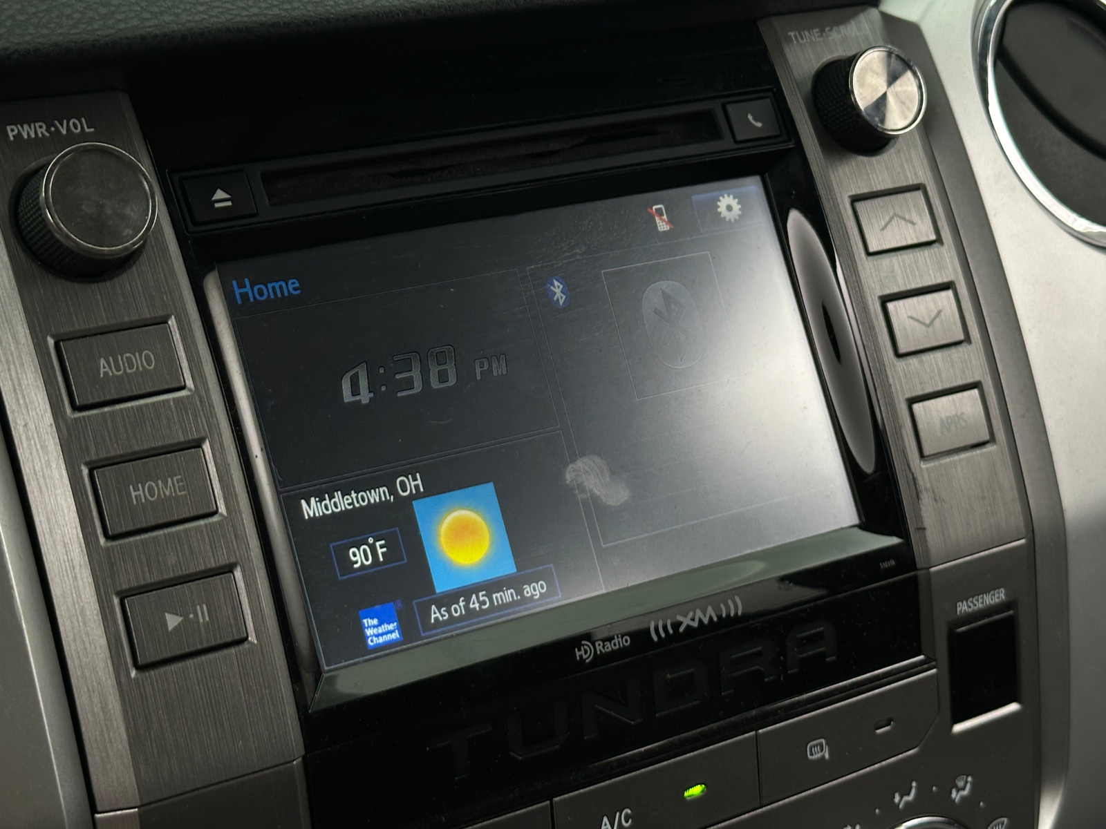 Thumbnail: 2016 Toyota Tundra - 4