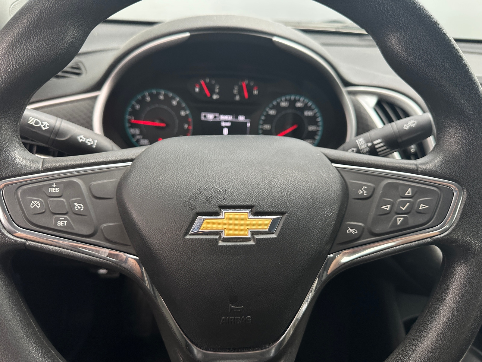 Thumbnail: 2016 Chevrolet Malibu - 5