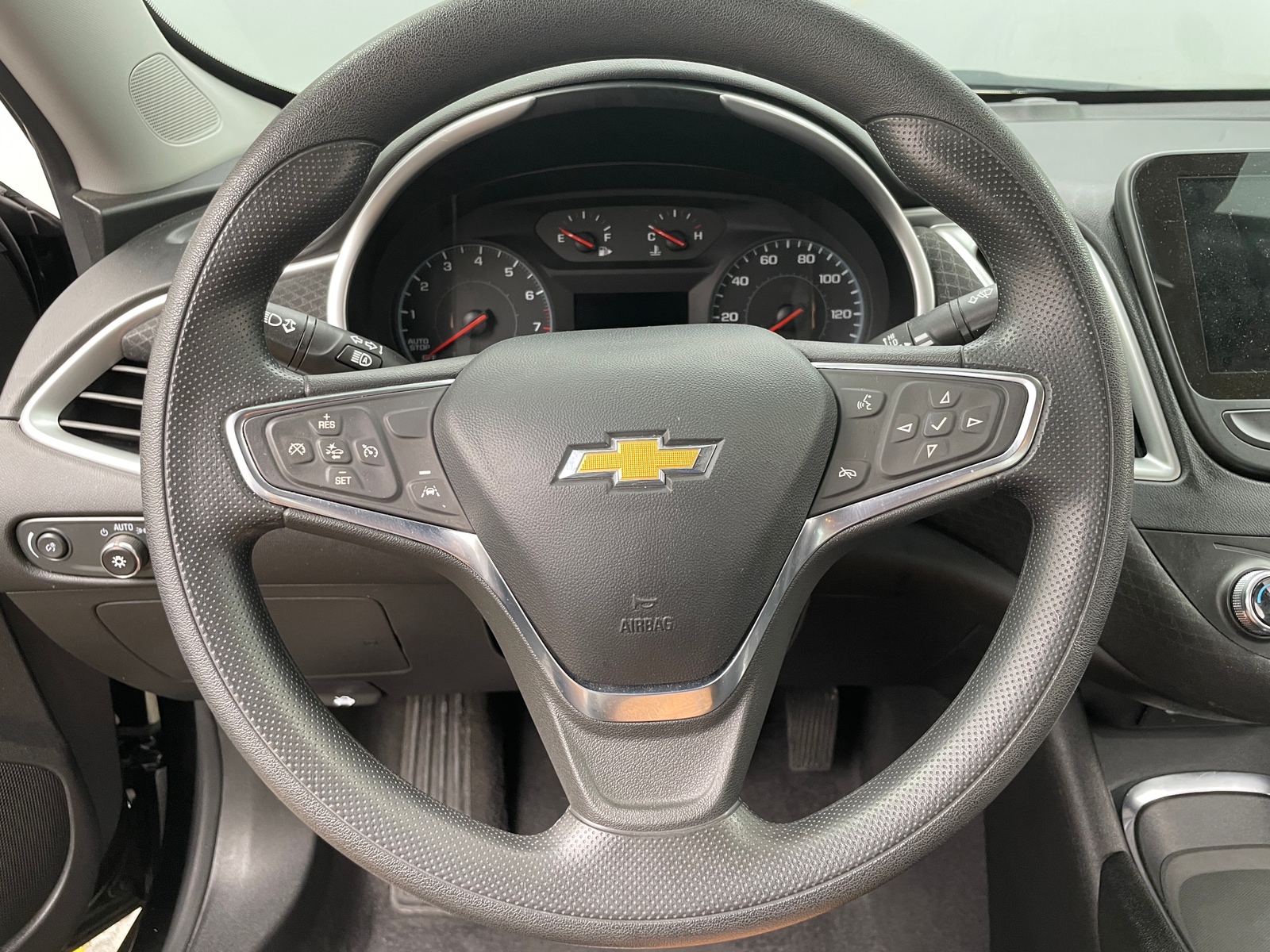 Thumbnail: 2024 Chevrolet Malibu - 5