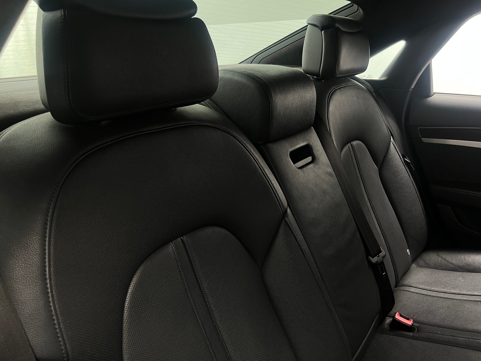 Thumbnail: 2012 Audi A8 - 5