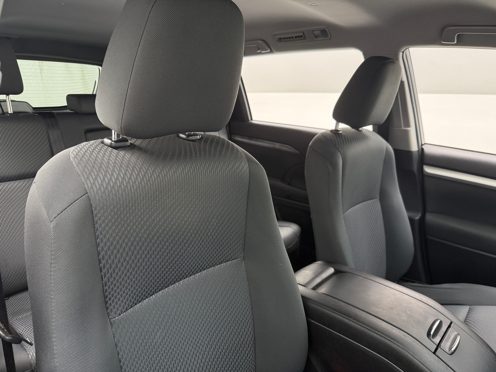 Thumbnail: 2019 Toyota Highlander - 2