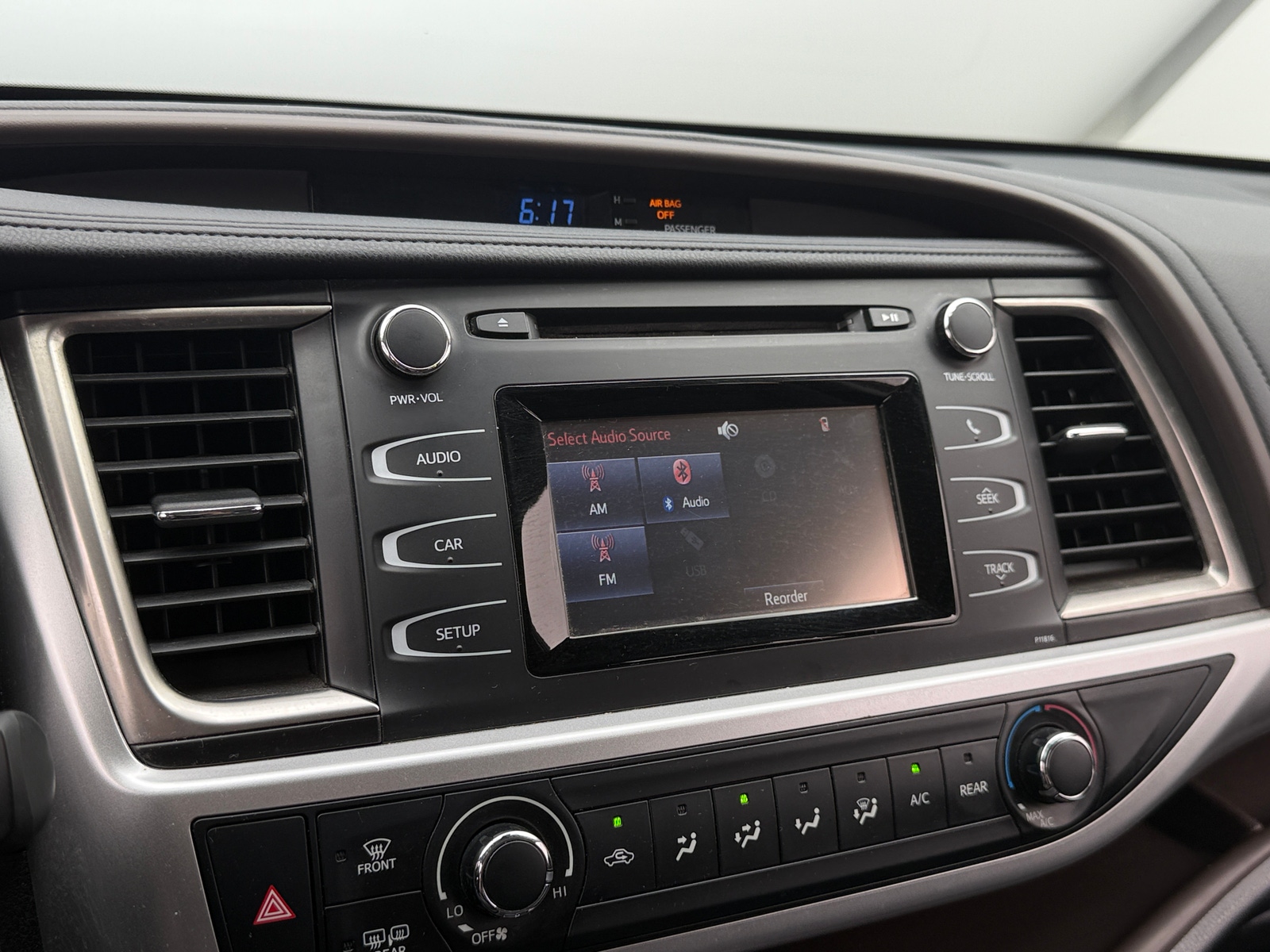 Thumbnail: 2019 Toyota Highlander - 4
