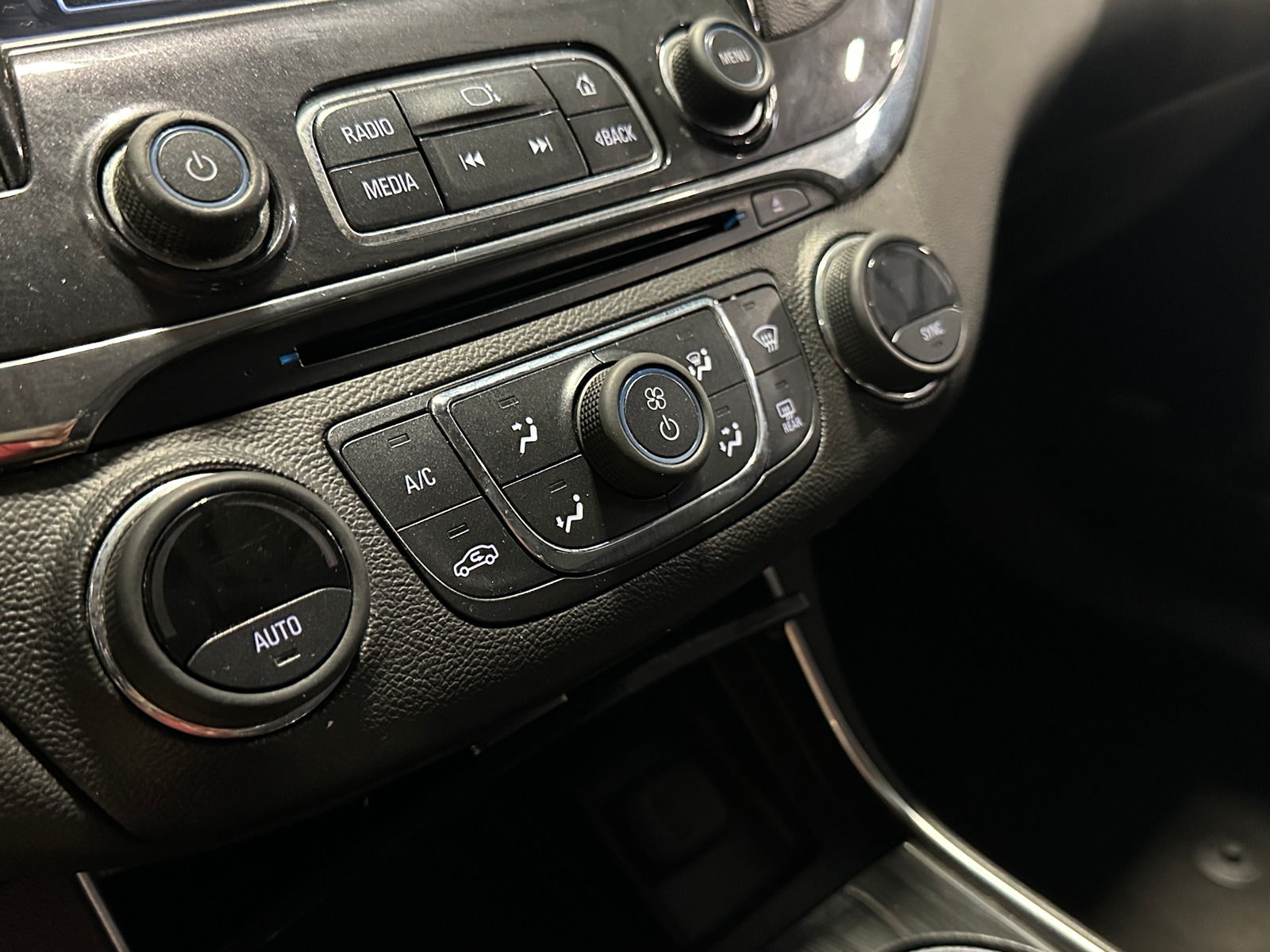 Thumbnail: 2018 Chevrolet Impala - 3