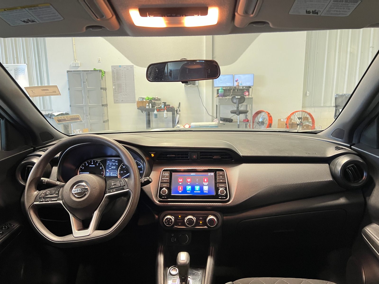 Thumbnail: 2019 Nissan Kicks - 3