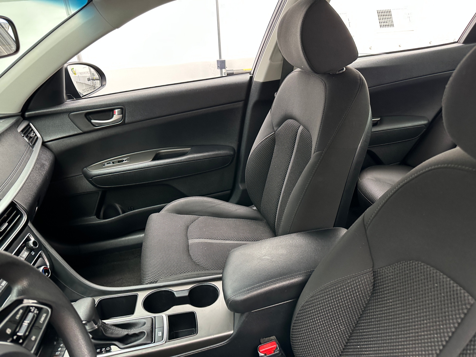 Thumbnail: 2020 Kia Optima - 2