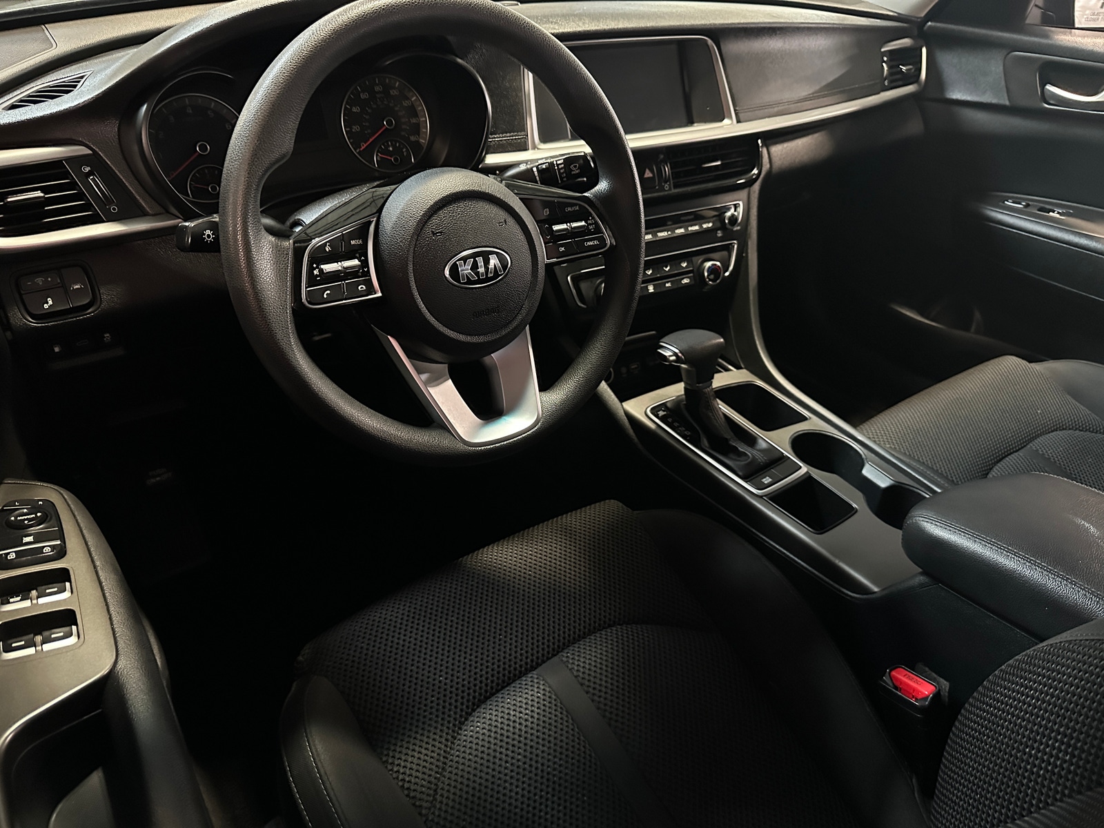 Thumbnail: 2020 Kia Optima - 3