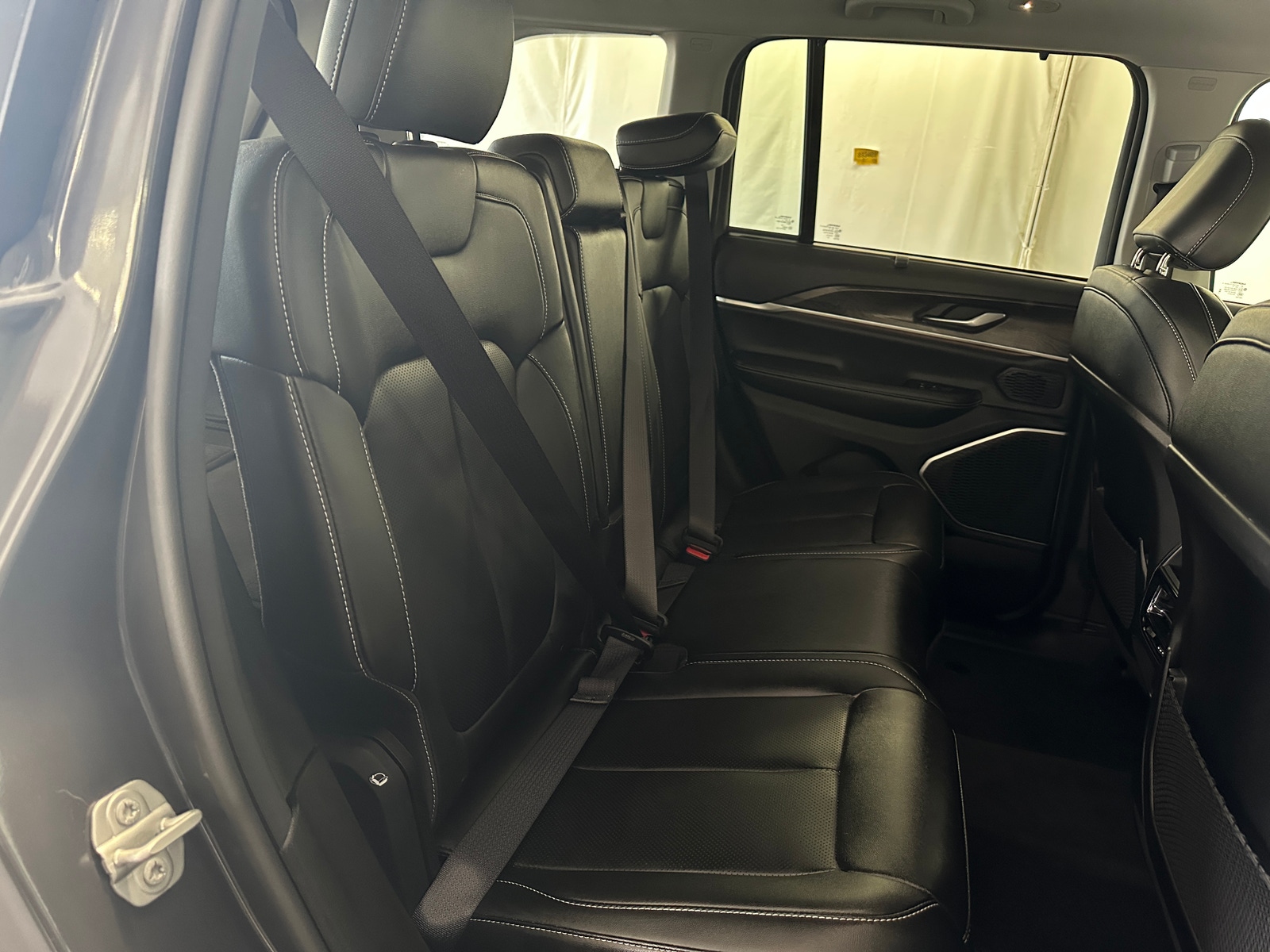 Thumbnail: 2024 Jeep Grand Cherokee - 5