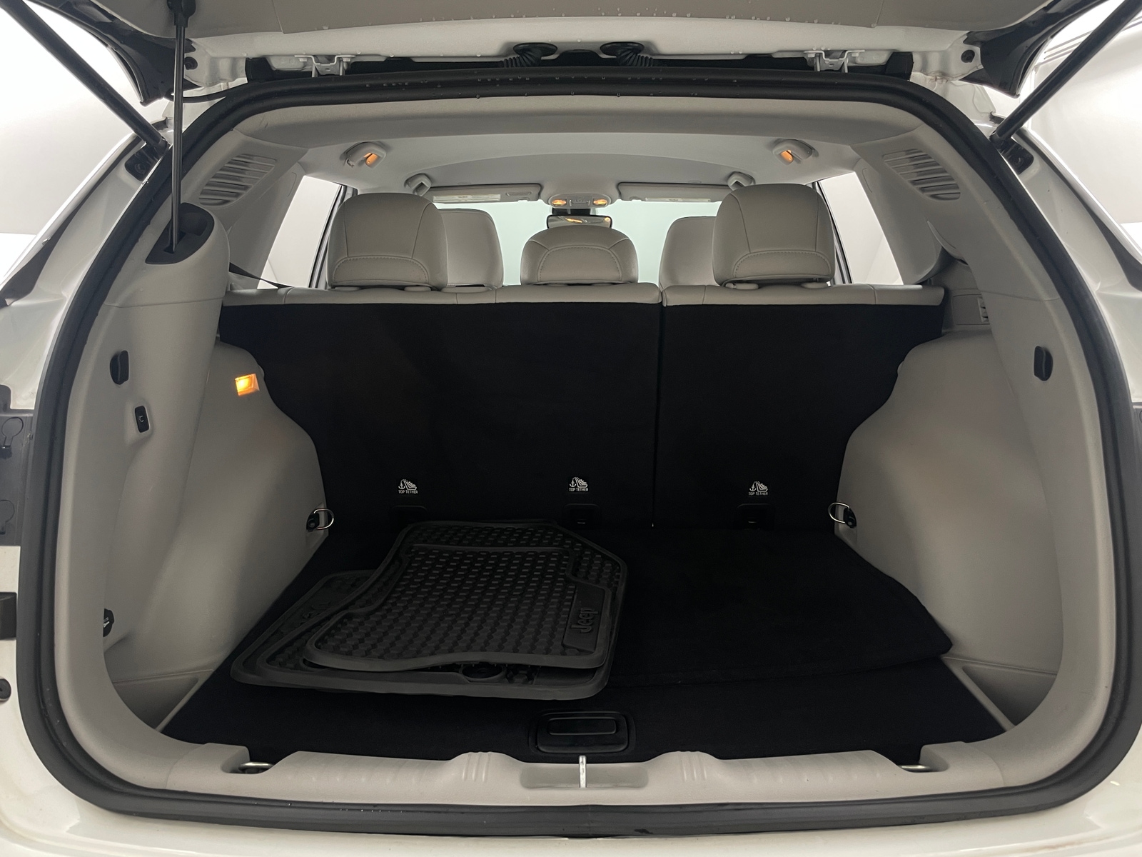 Thumbnail: 2022 Jeep Compass - 7