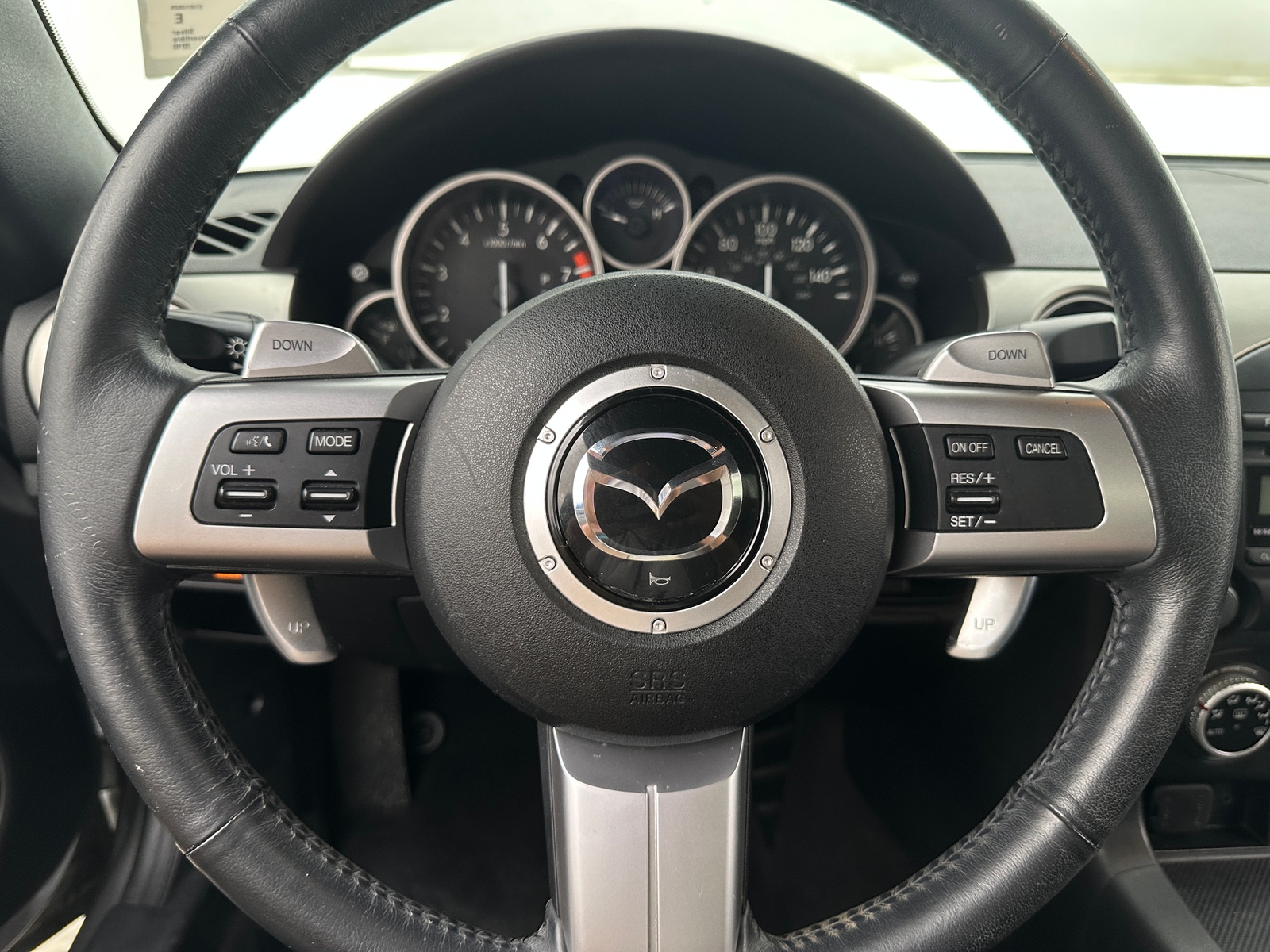 Thumbnail: 2010 Mazda MX-5 Miata - 4