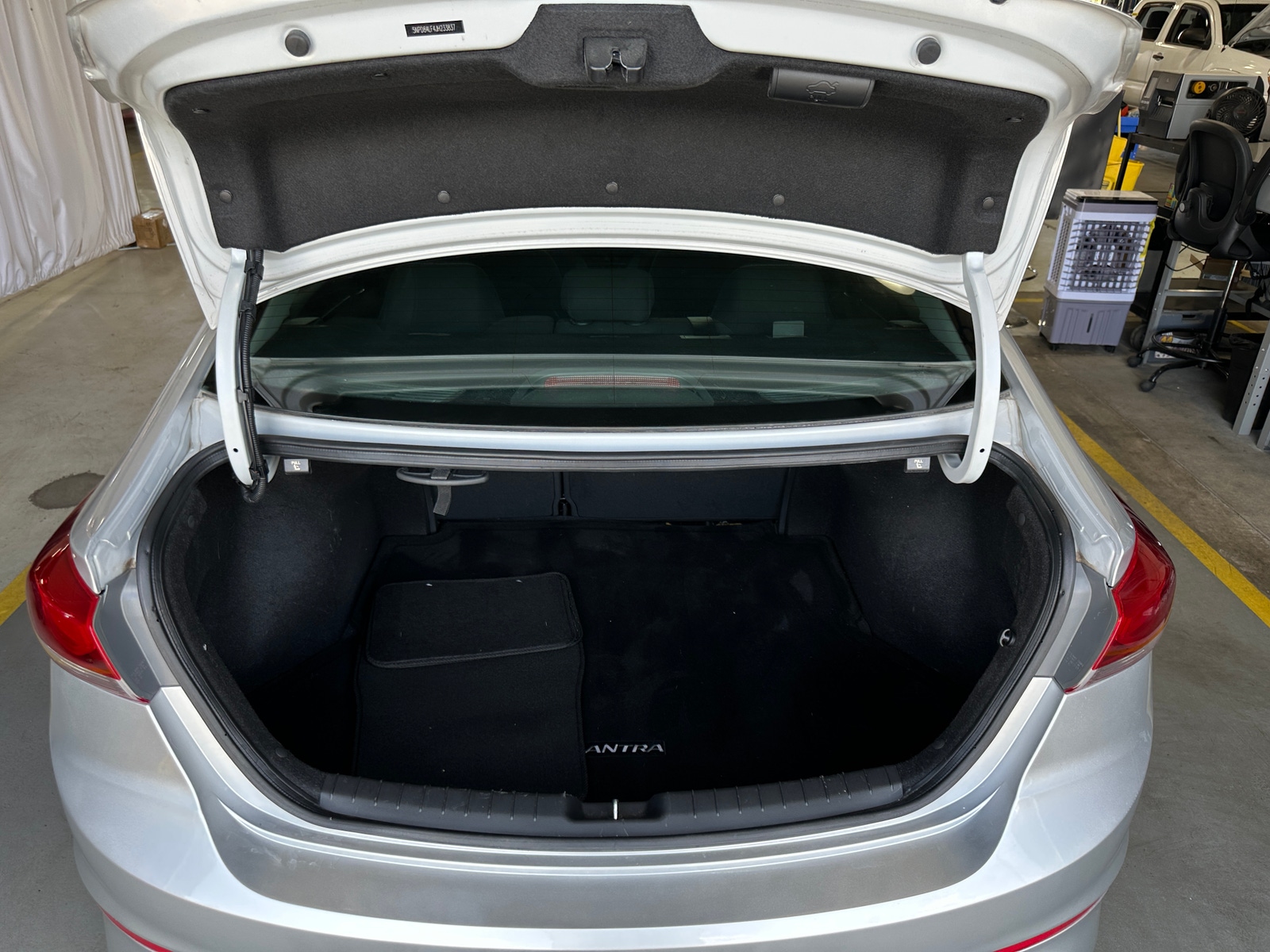 Thumbnail: 2018 Hyundai Elantra - 7