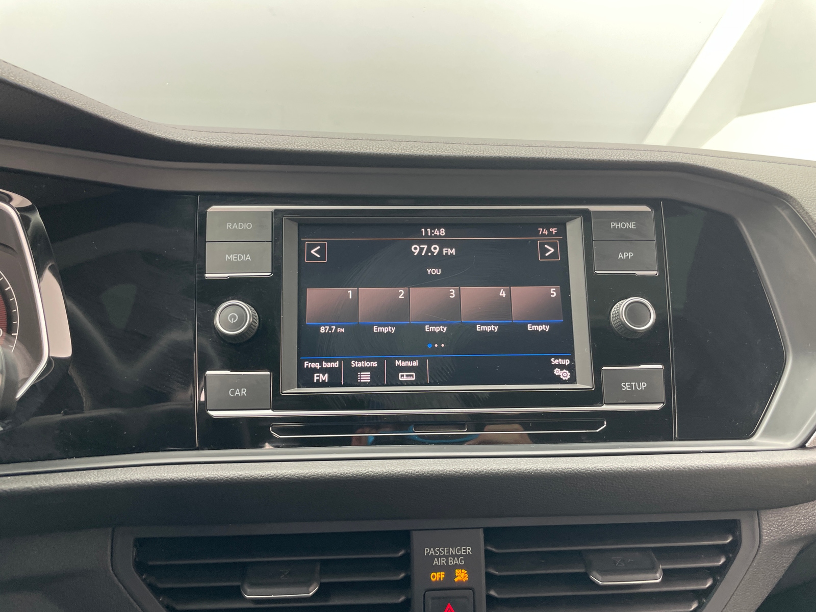 Thumbnail: 2019 Volkswagen Jetta - 3