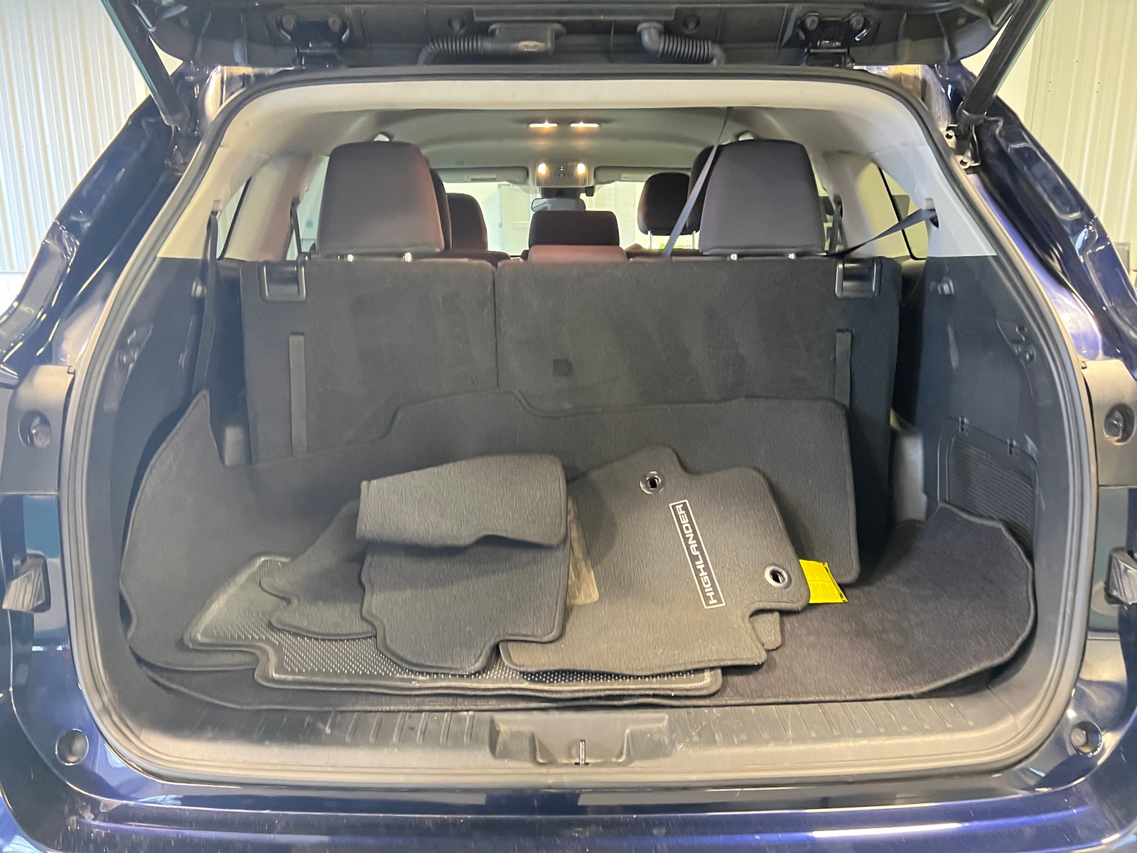Thumbnail: 2021 Toyota Highlander - 7