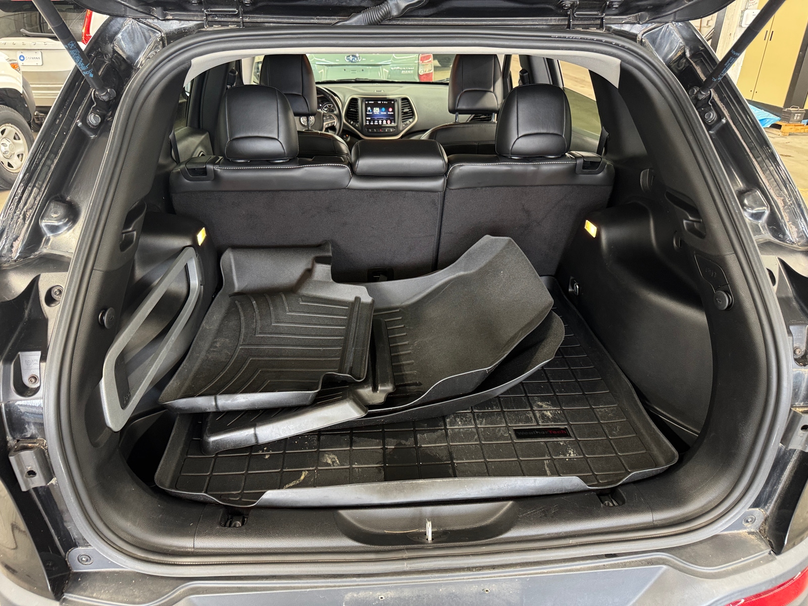 Thumbnail: 2015 Jeep Cherokee - 6