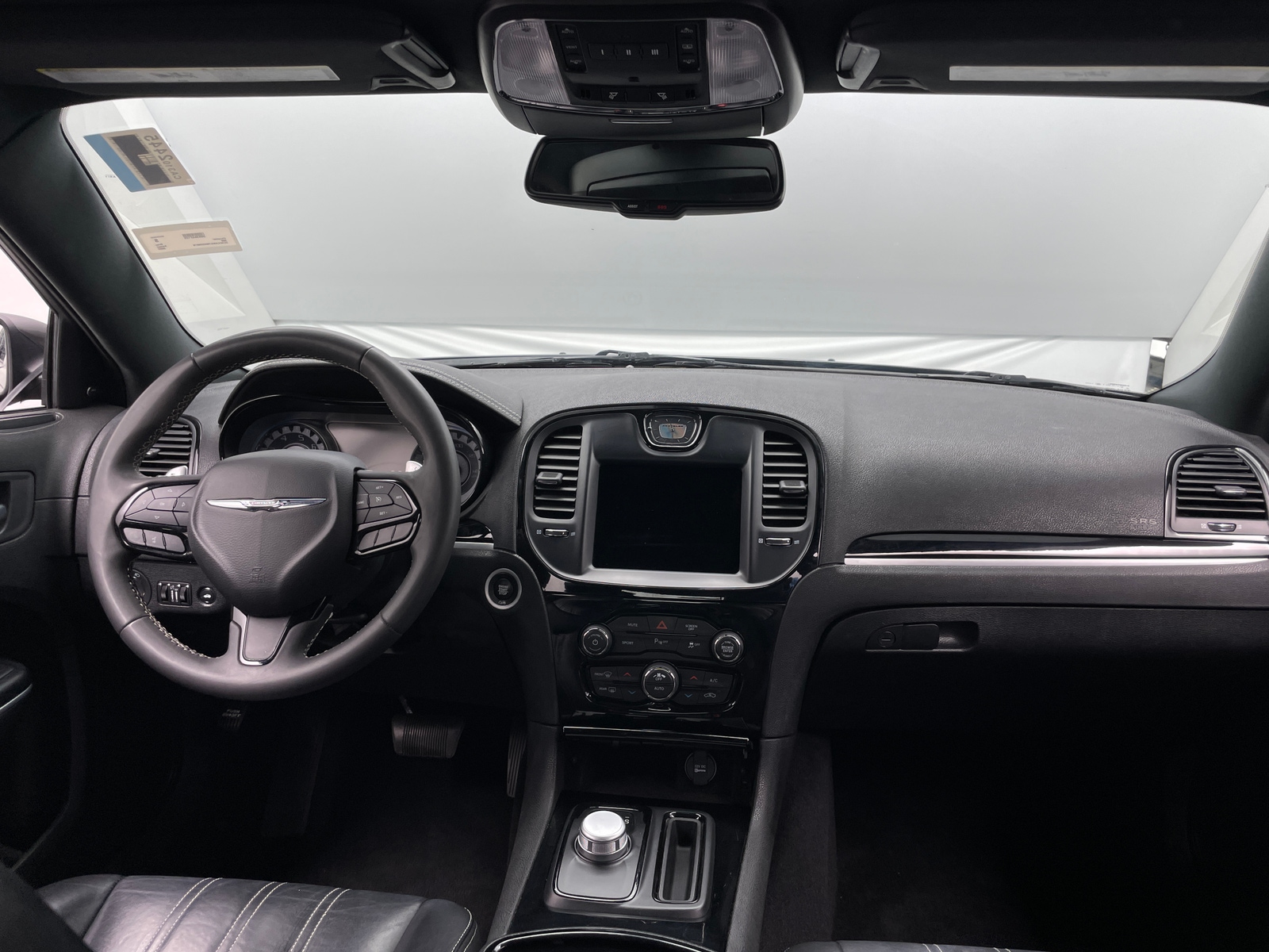 Thumbnail: 2022 Chrysler 300 - 2