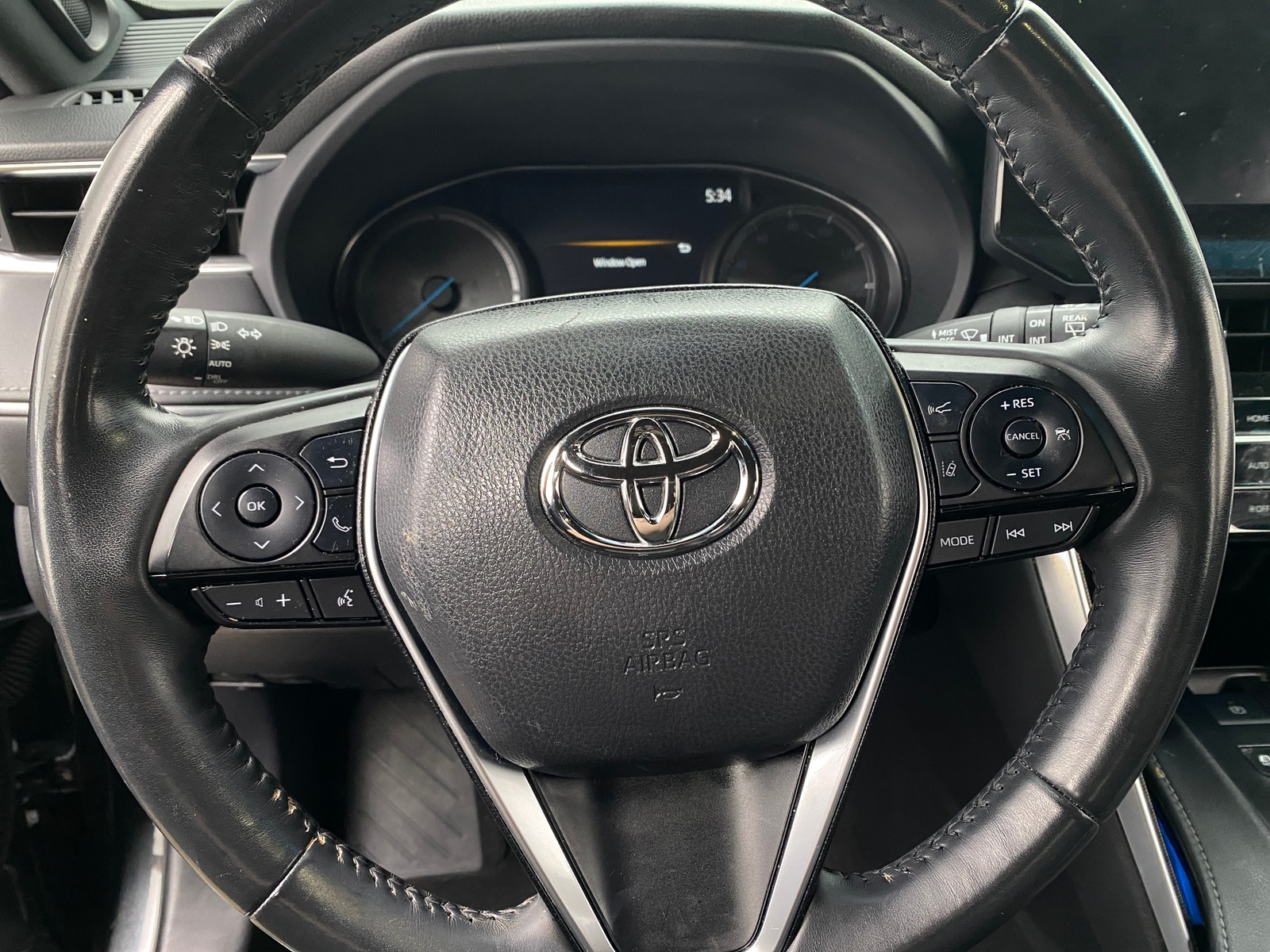 Thumbnail: 2021 Toyota Venza - 4