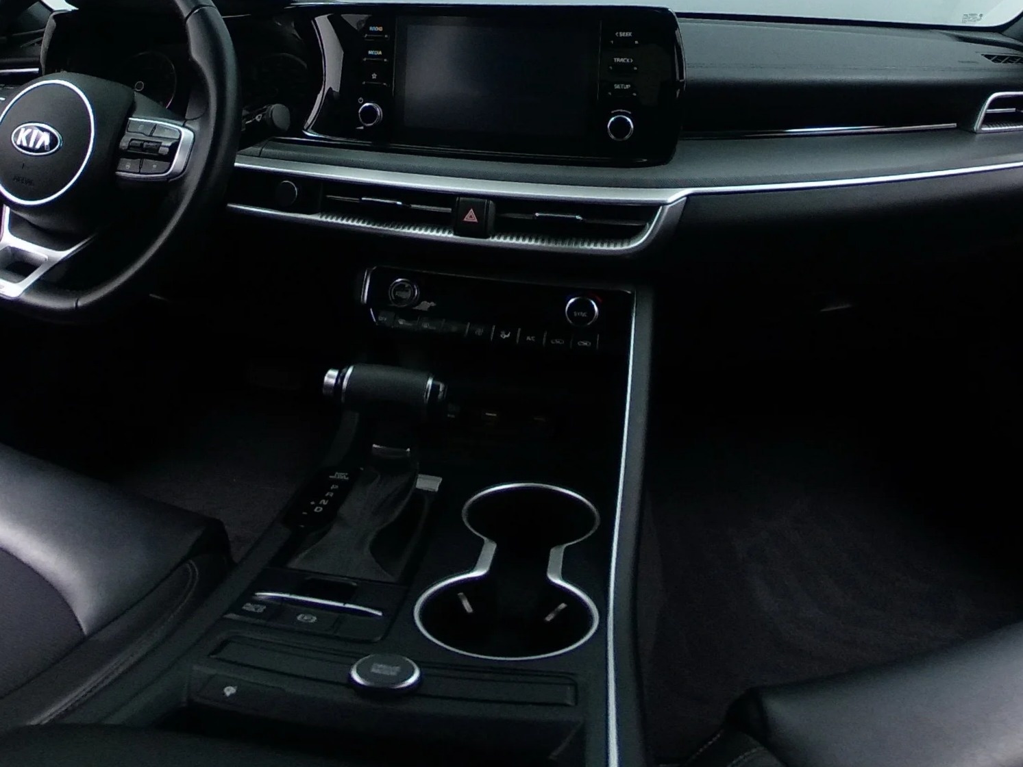 Thumbnail: 2021 Kia K5 - 2