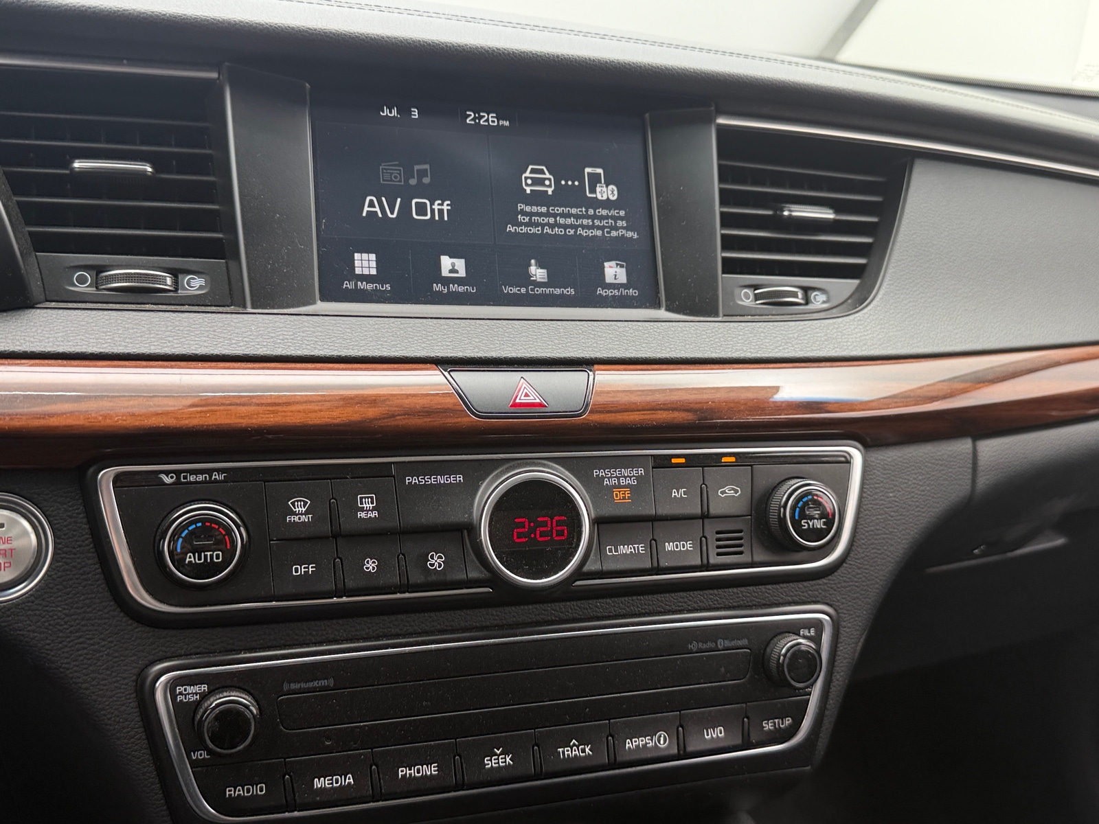 Thumbnail: 2017 Kia Cadenza - 3