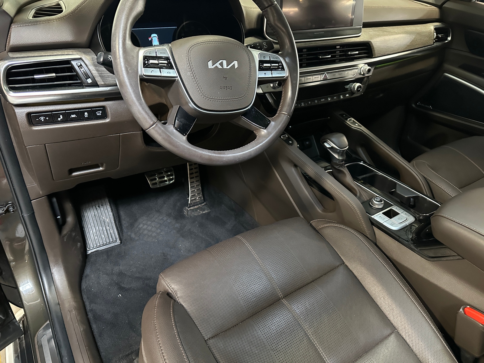 Thumbnail: 2022 Kia Telluride - 2