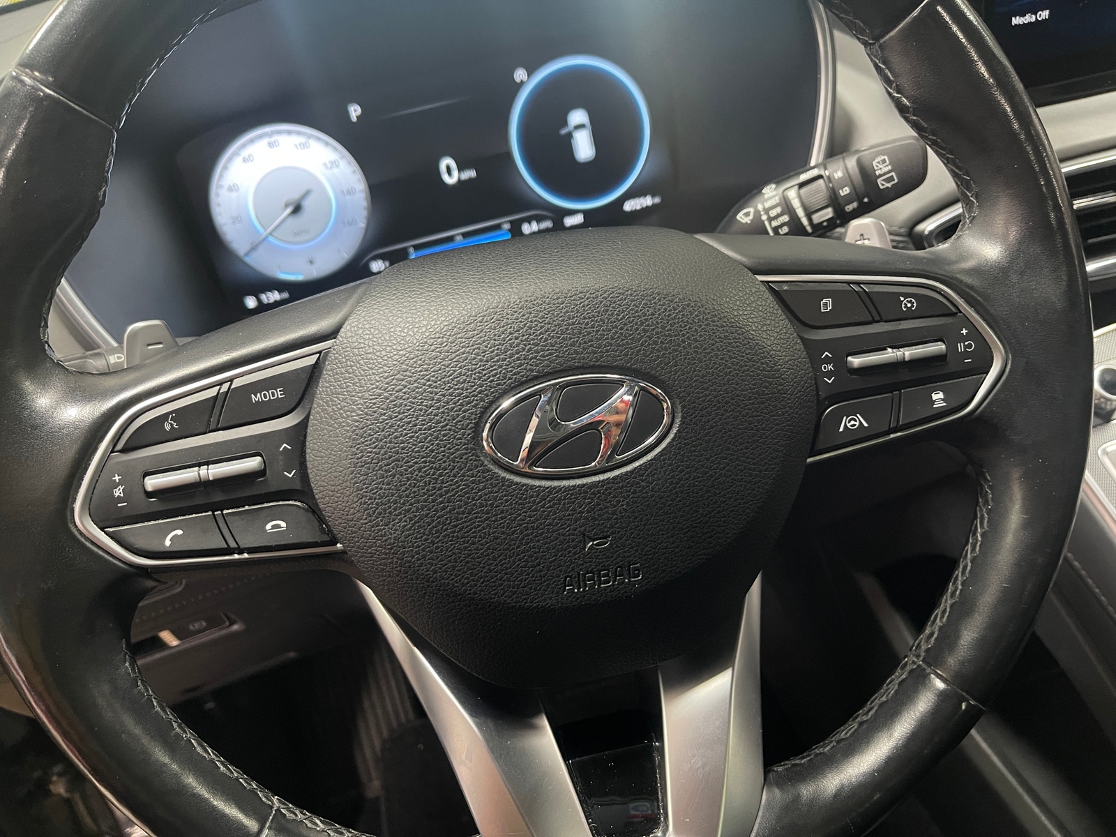 Thumbnail: 2023 Hyundai Santa Fe - 4