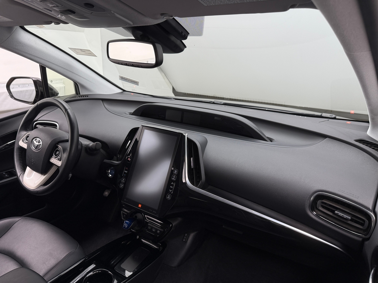 Thumbnail: 2017 Toyota Prius Prime - 3
